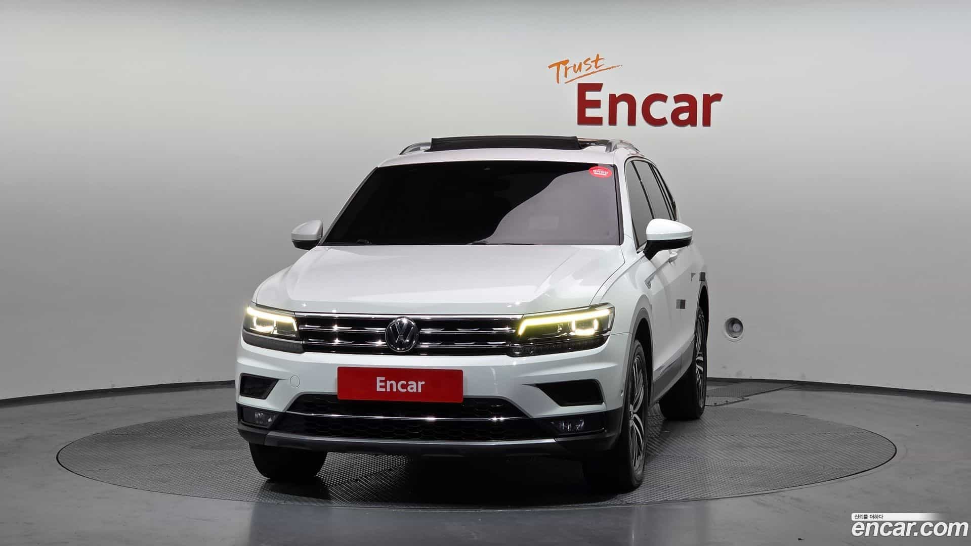 Tiguan Volkswagen 2018.6-OUTER-003
