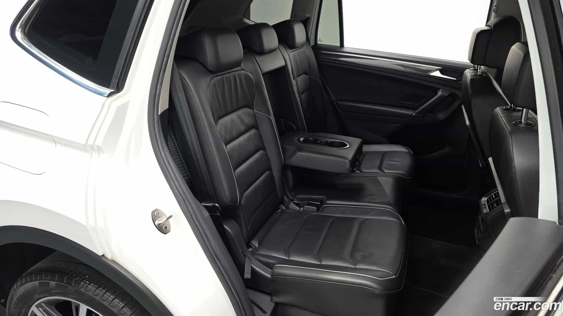 Tiguan Volkswagen 2018.6-OPTION-015