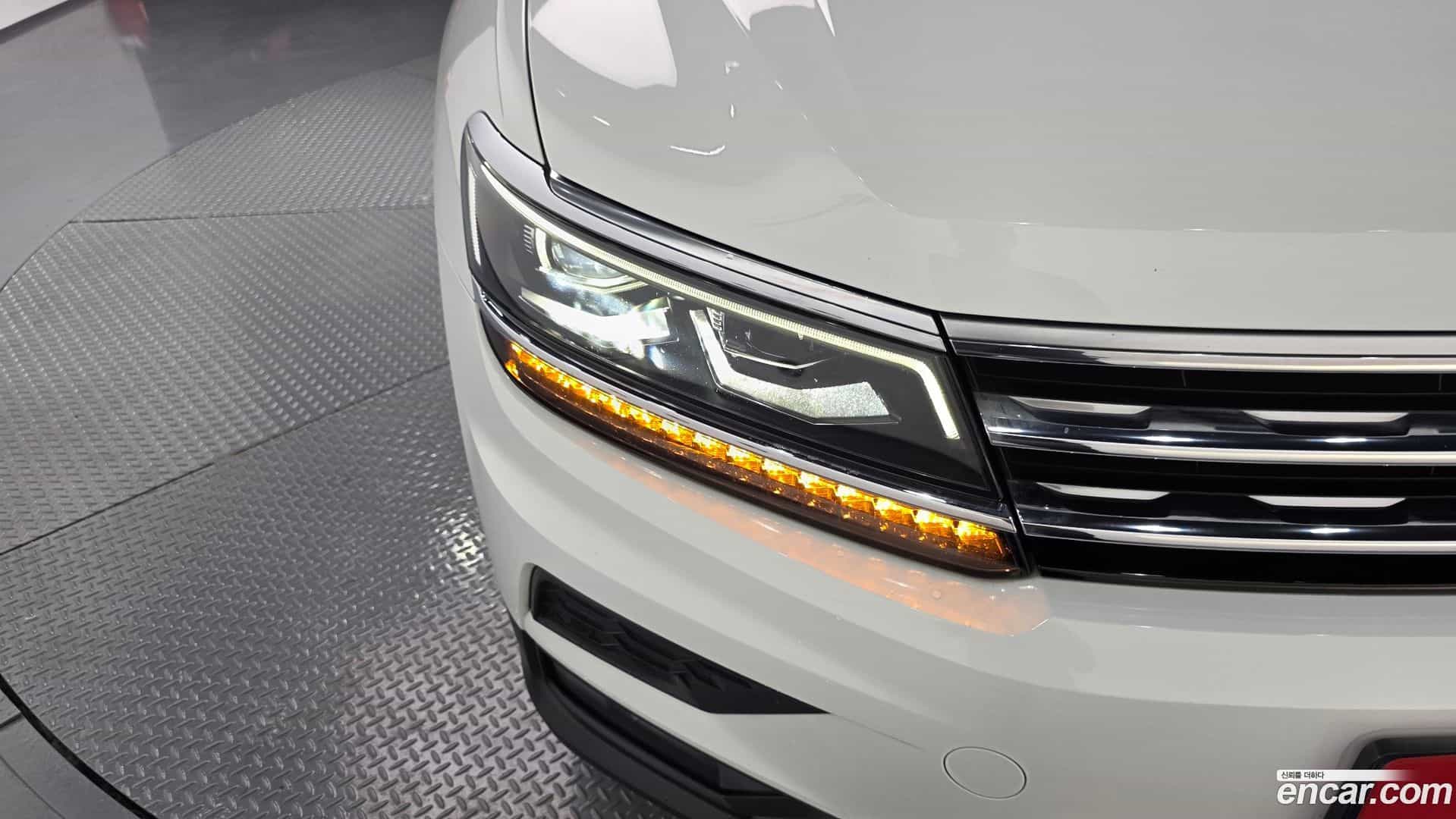 Tiguan Volkswagen 2018.6-OUTER-032