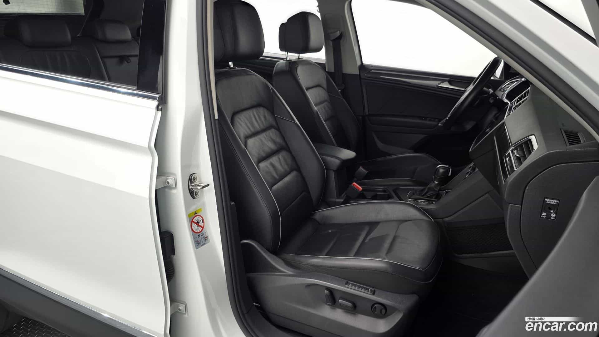 Tiguan Volkswagen 2018.6-INNER-036