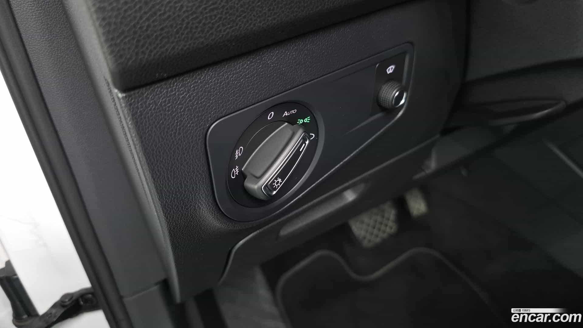 Tiguan Volkswagen 2018.6-OPTION-040