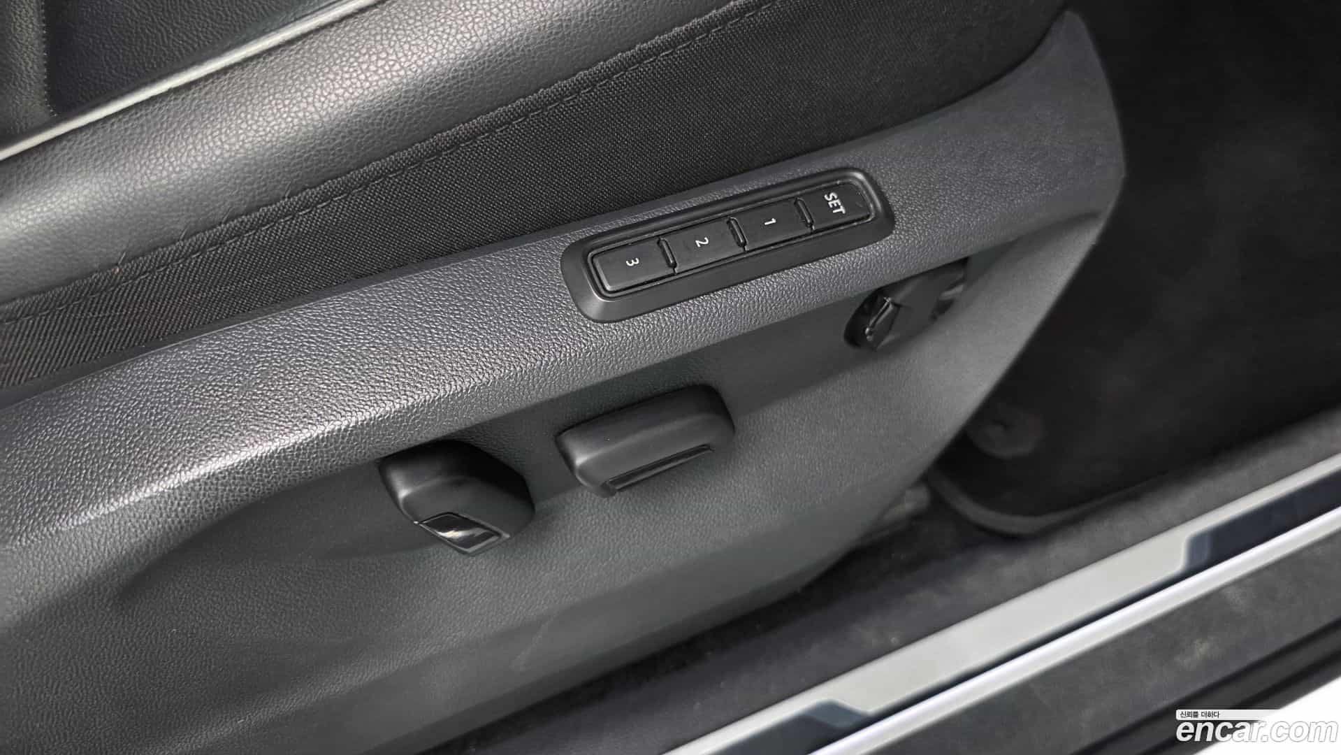 Tiguan Volkswagen 2018.6-OPTION-042