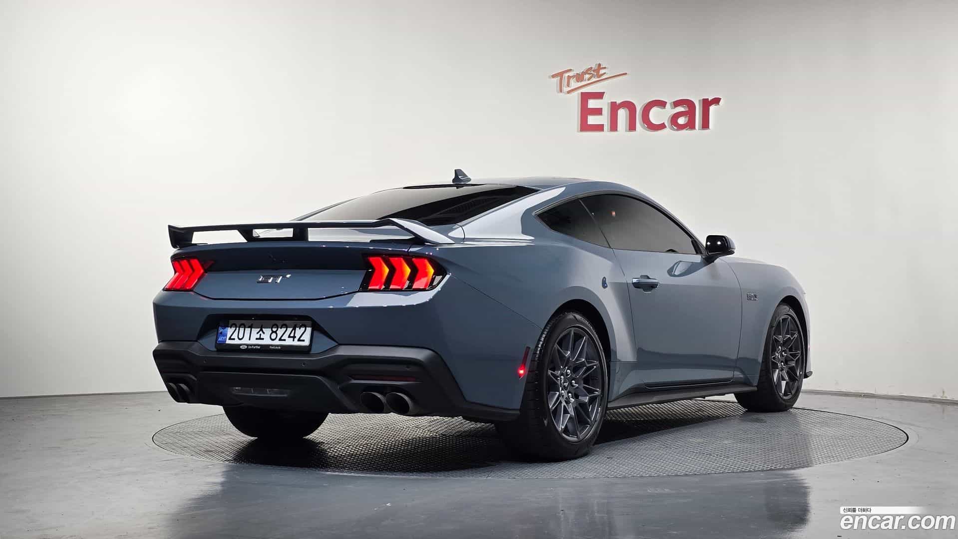 Mustang Ford 2024.2-OUTER-002