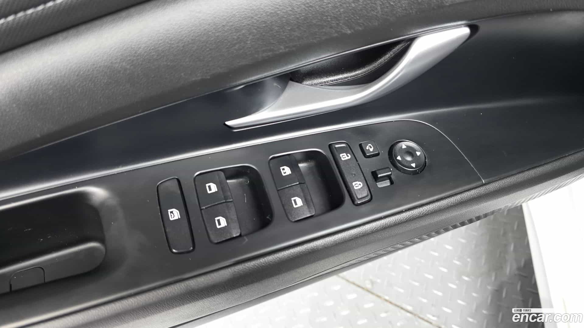 AVANTE Hyundai 2022.3-OPTION-040