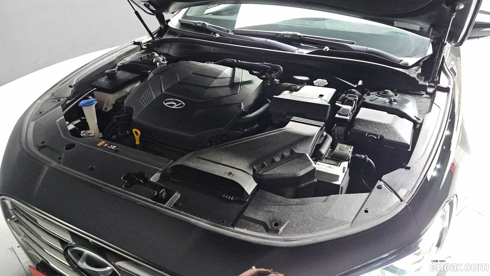 Grandeur Hyundai 2017.0-OUTER-006