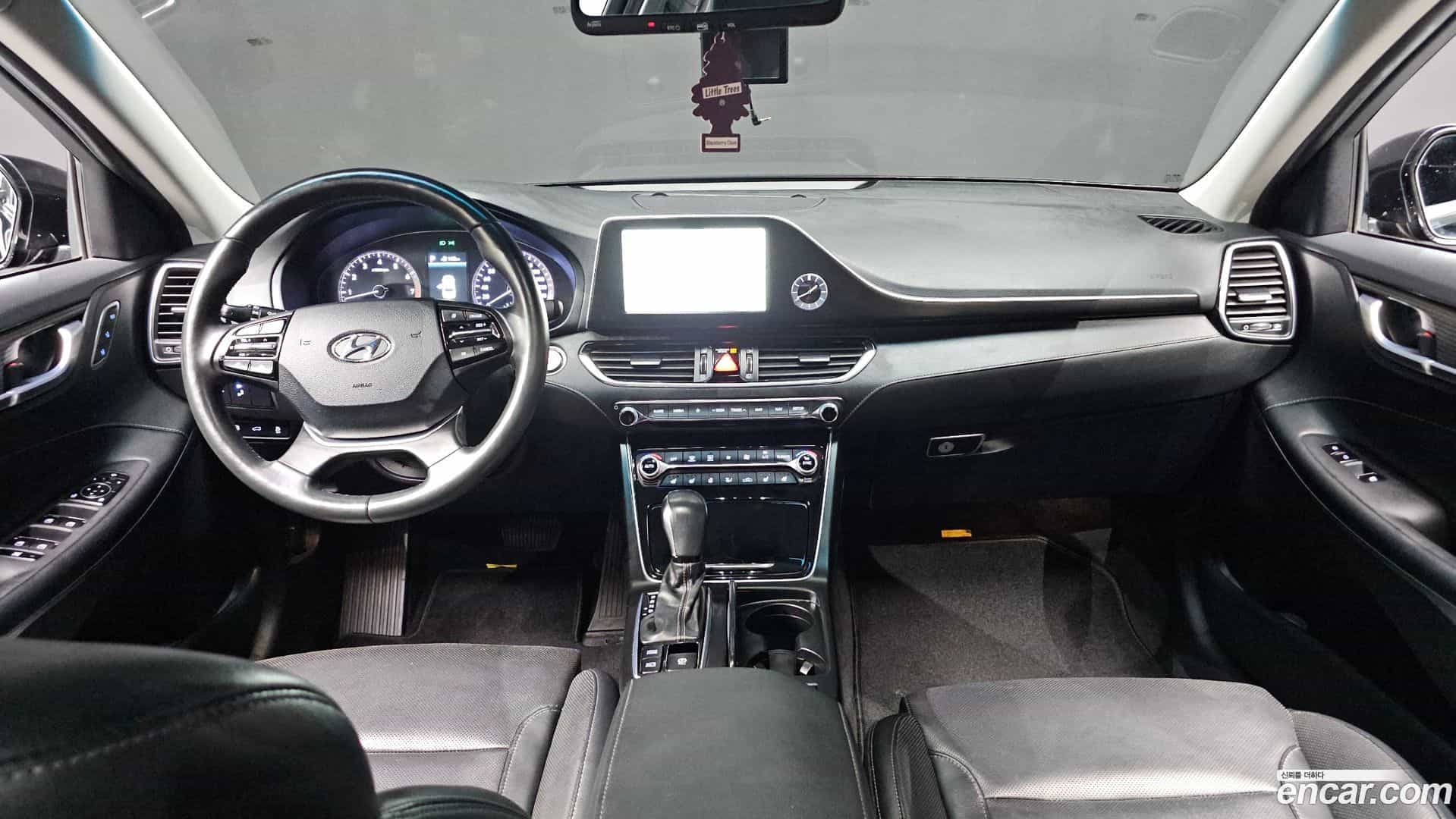Grandeur Hyundai 2017.0-INNER-007