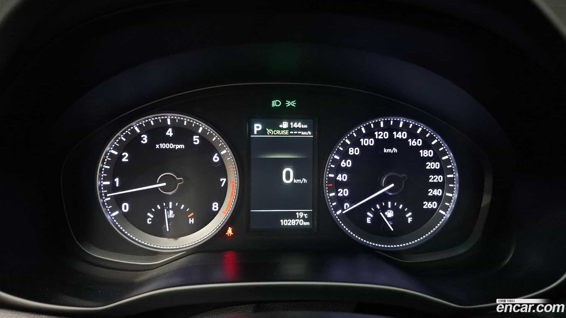 Grandeur Hyundai 2017.0-INNER-008