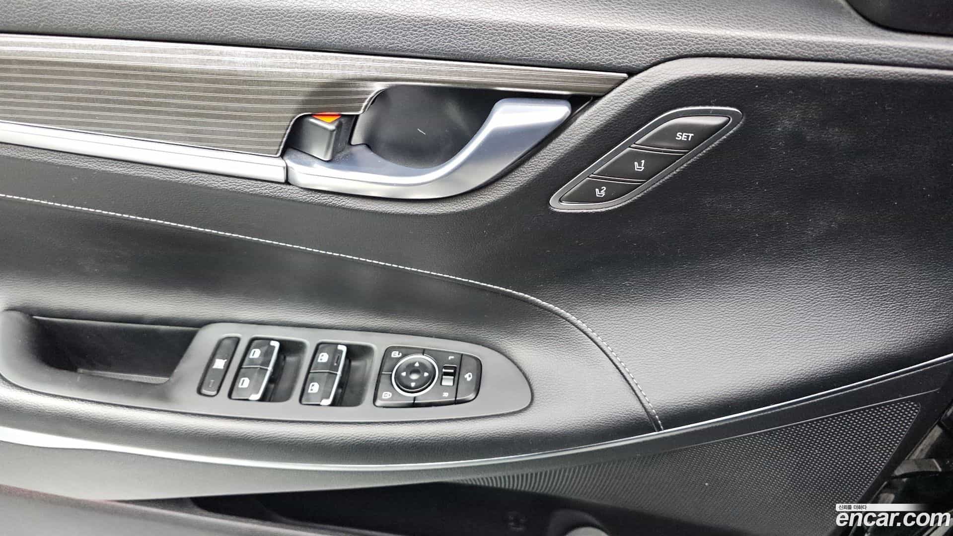 Grandeur Hyundai 2017.0-OPTION-020