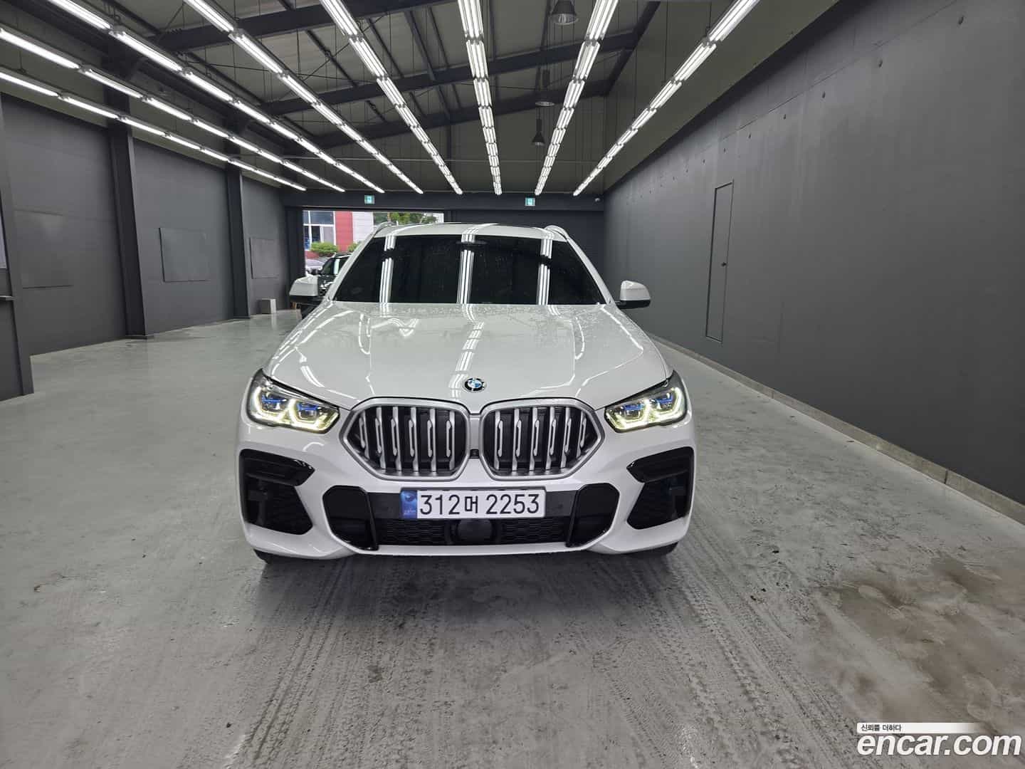 X6 BMW 2022.5-OUTER-001