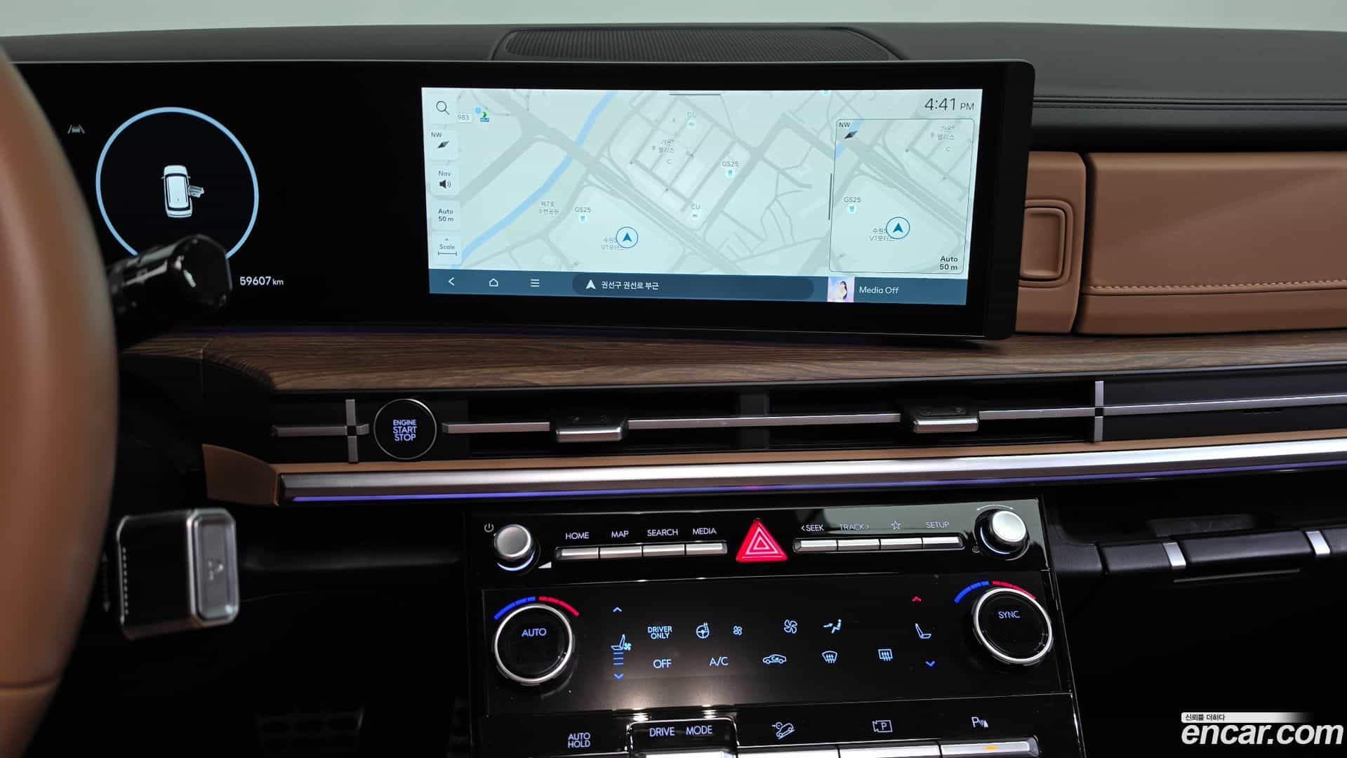 Santafe Hyundai 2024.2-OPTION-017