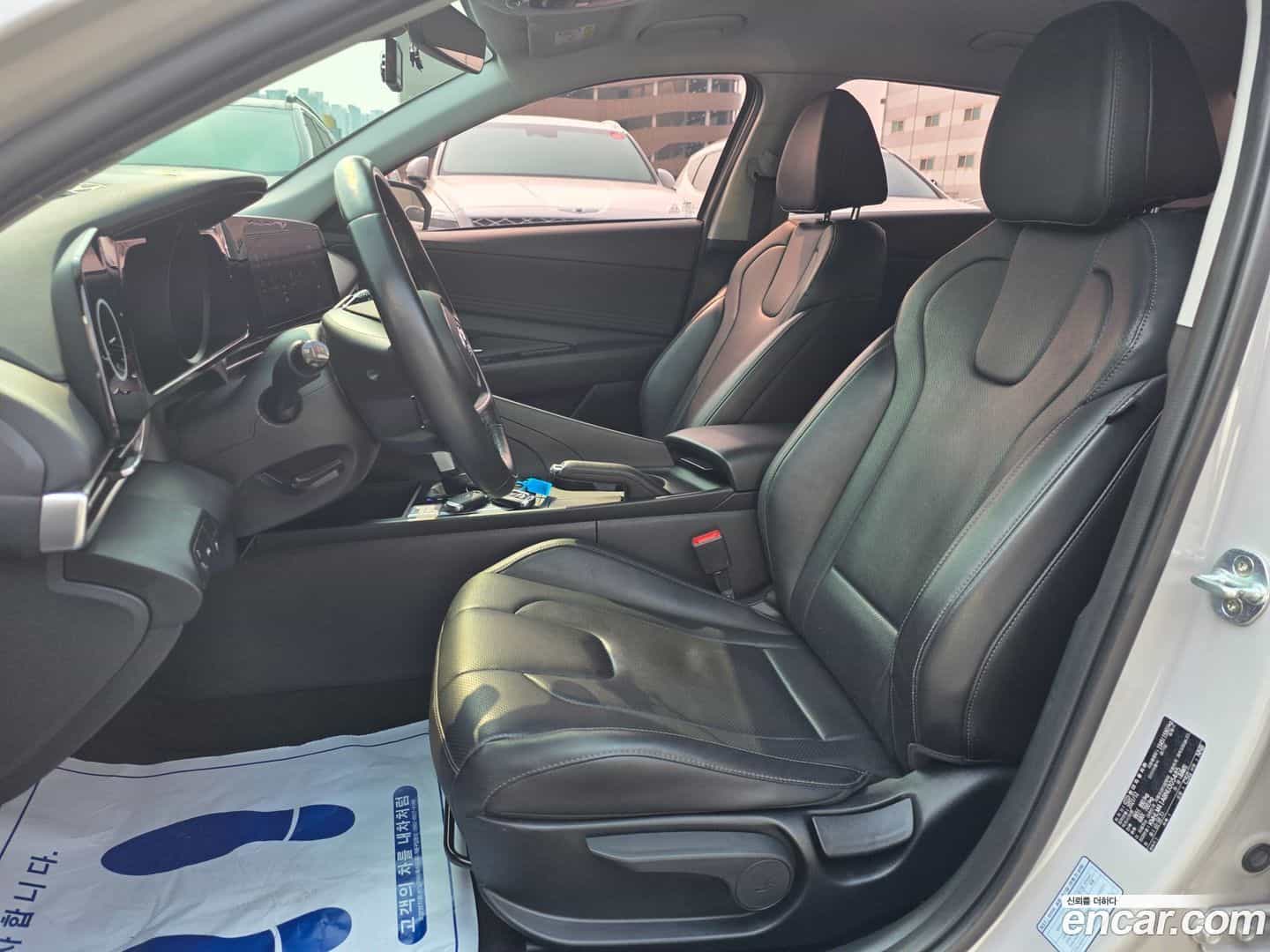 AVANTE Hyundai 2022.0-OPTION-016