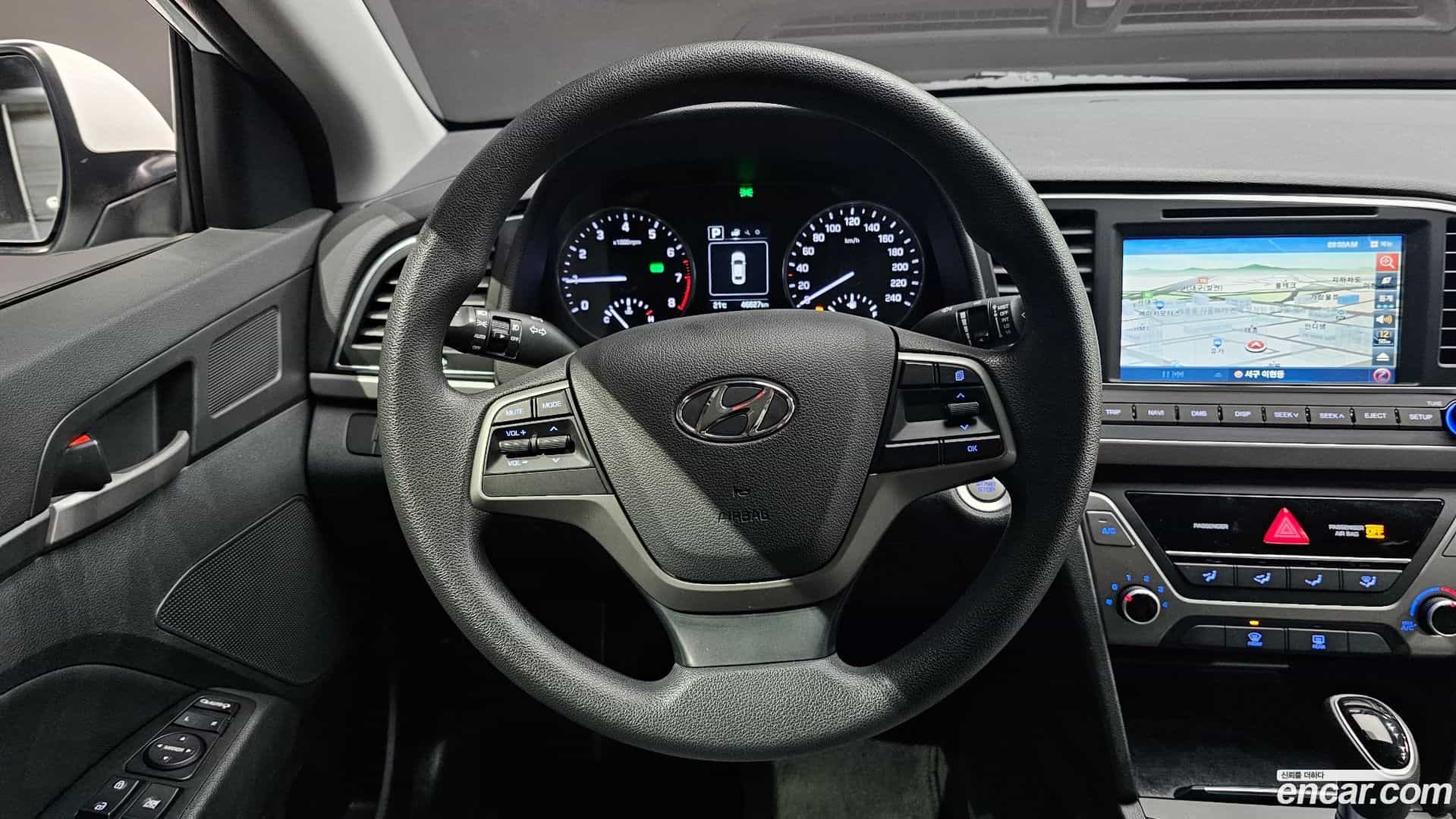 AVANTE Hyundai 2017.4-OPTION-017
