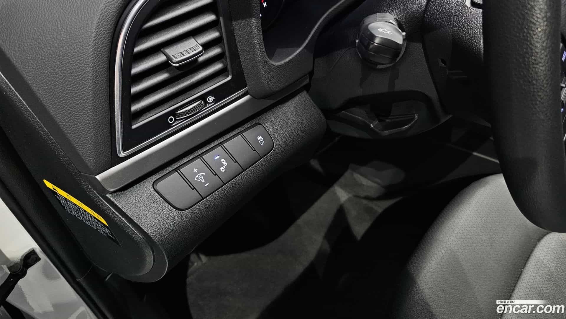 AVANTE Hyundai 2017.4-OPTION-021