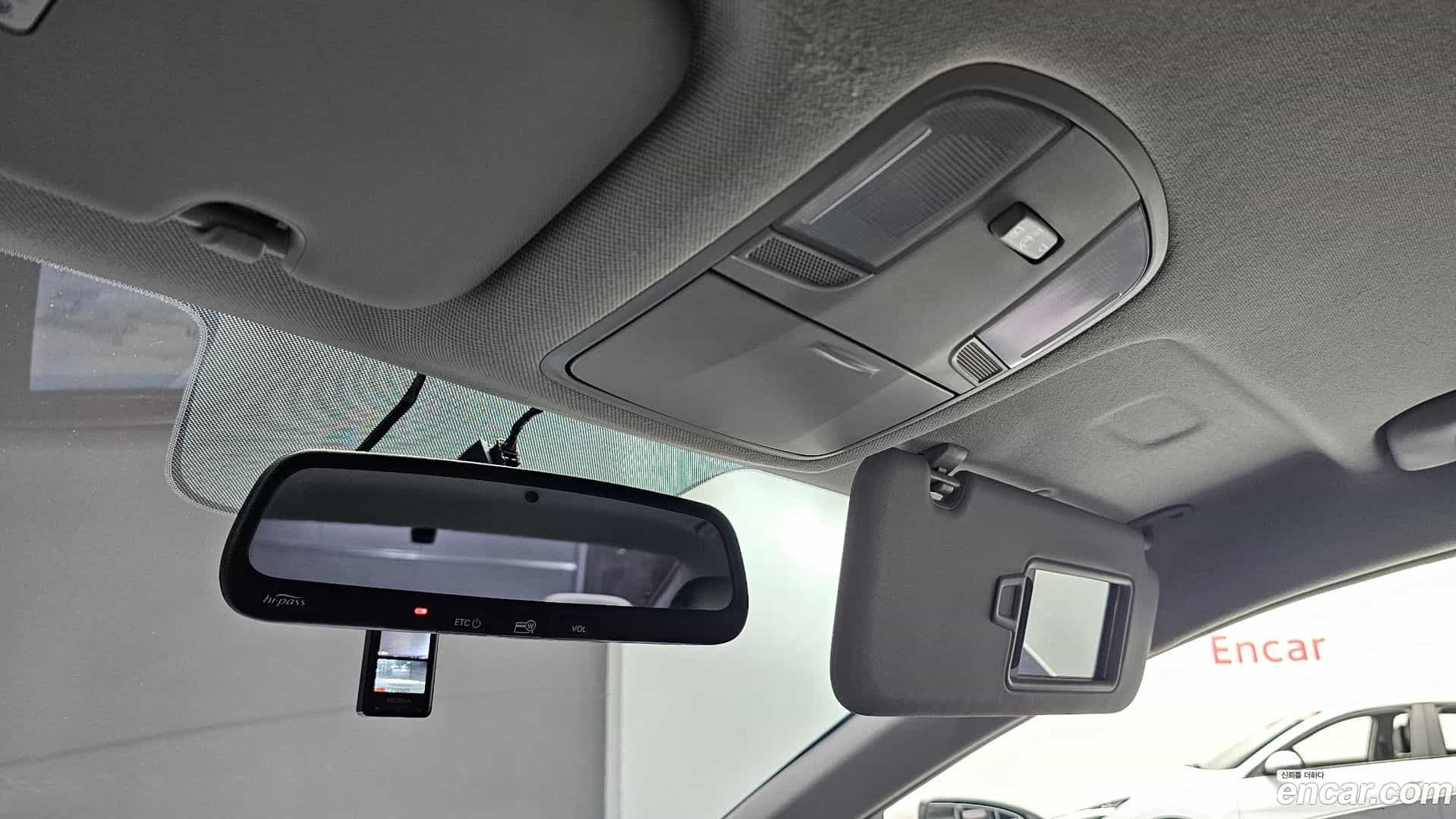 AVANTE Hyundai 2017.4-OPTION-042