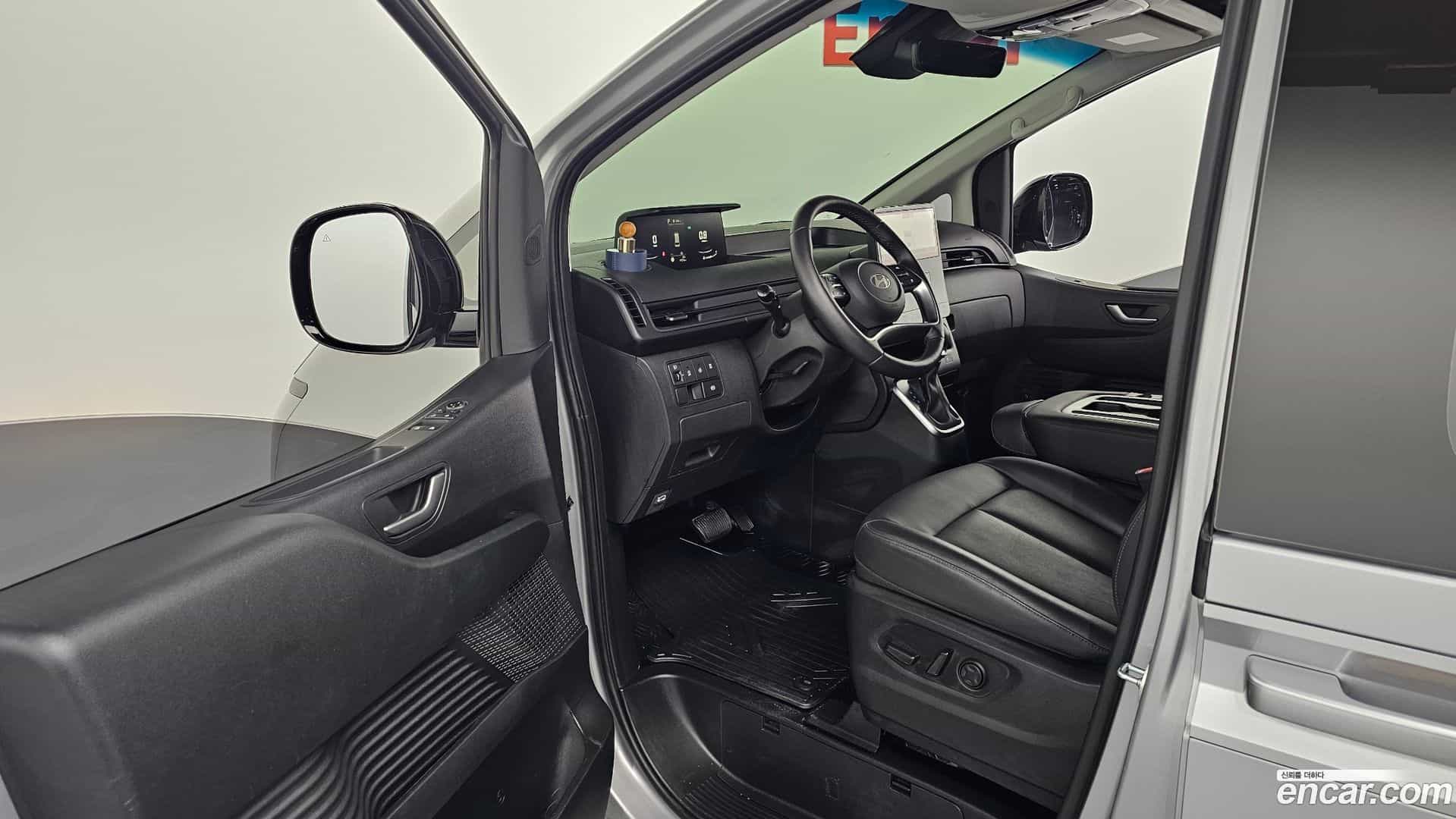 Staria Hyundai 2024.11-INNER-010