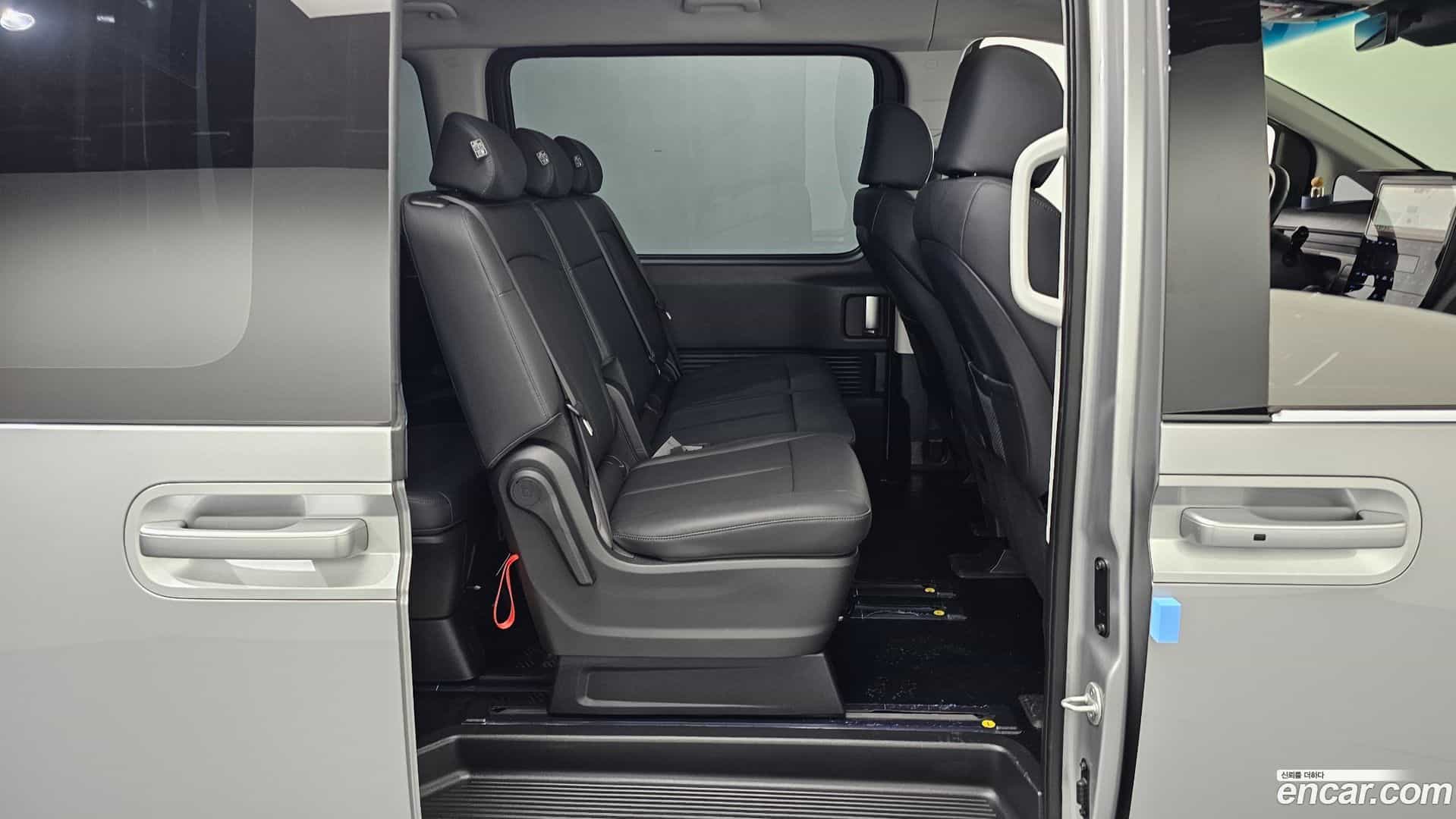 Staria Hyundai 2024.11-OPTION-015