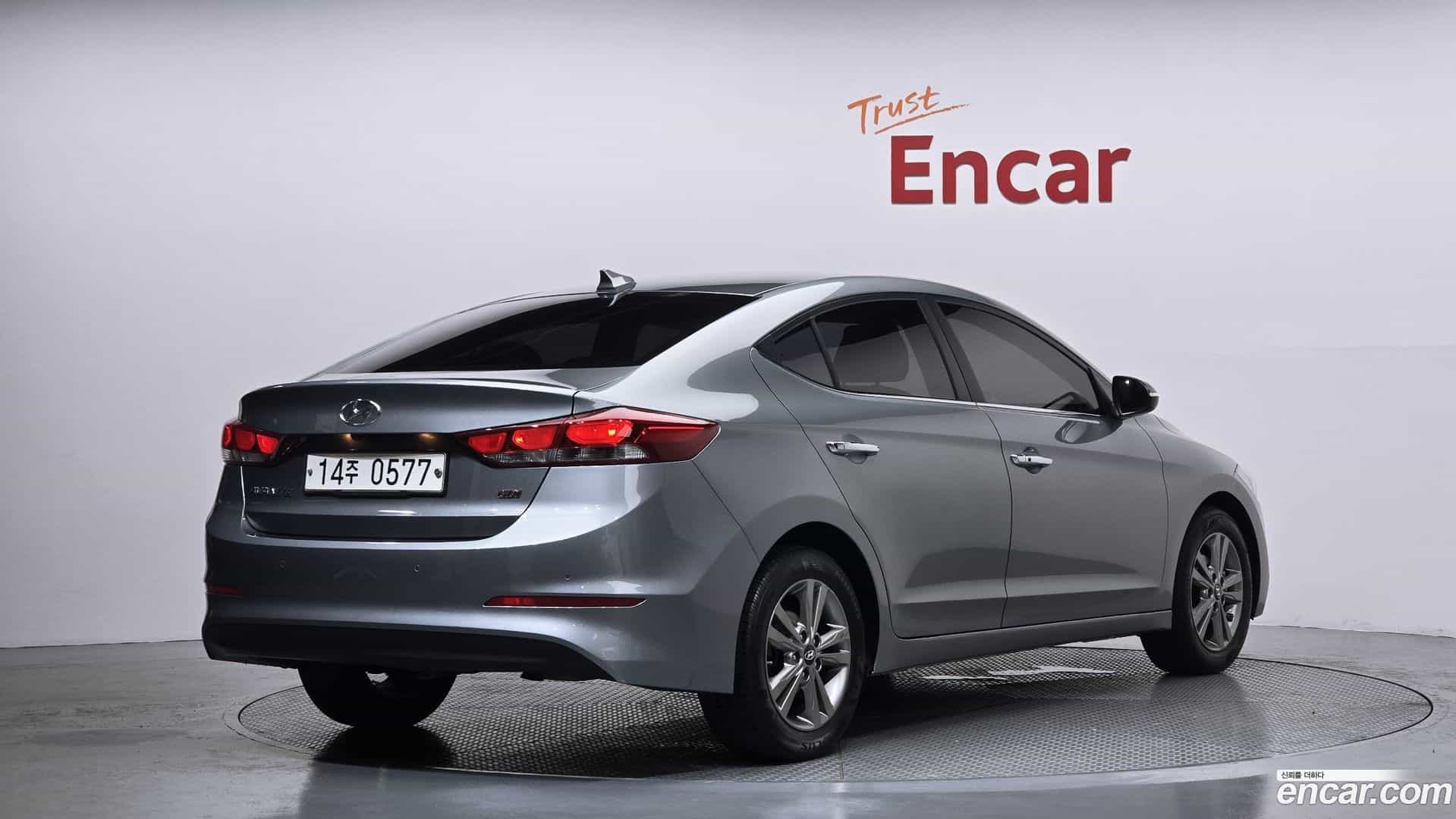 AVANTE Hyundai 2016.0-OUTER-002