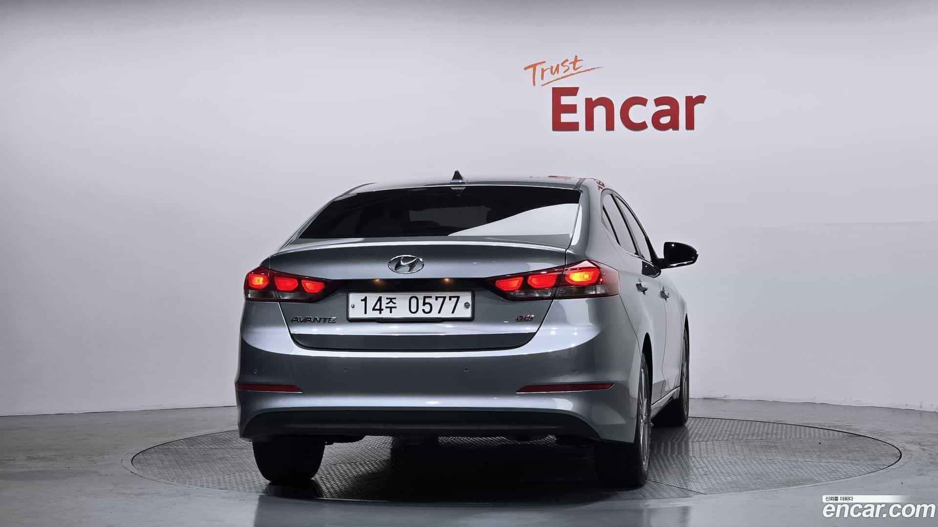 AVANTE Hyundai 2016.0-OUTER-004