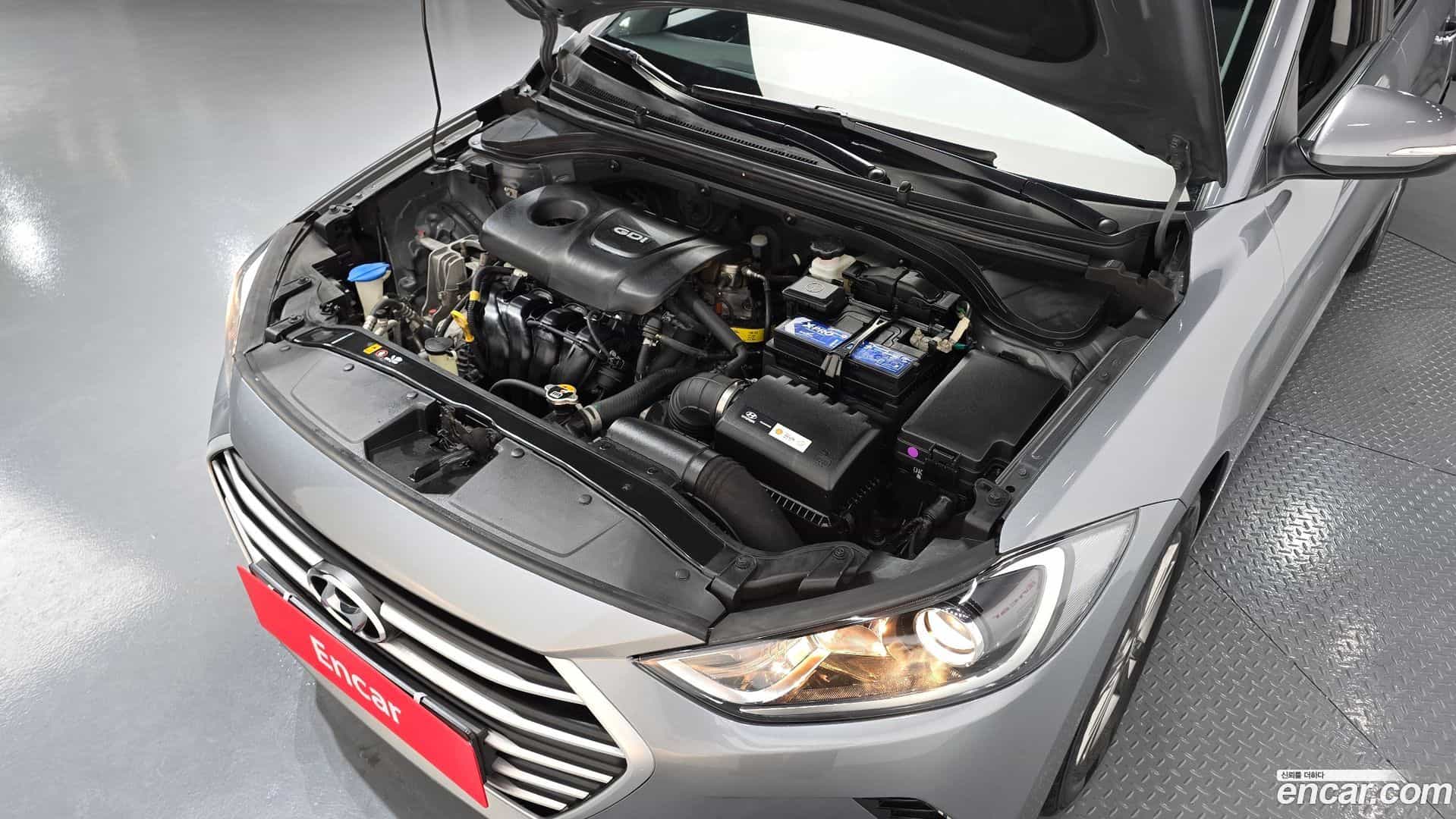 AVANTE Hyundai 2016.0-OUTER-006