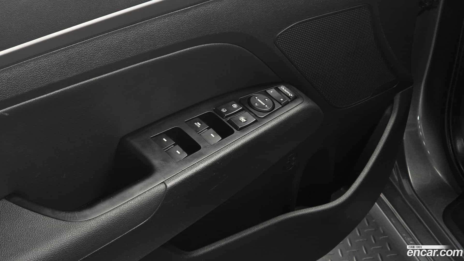 AVANTE Hyundai 2016.0-OPTION-020