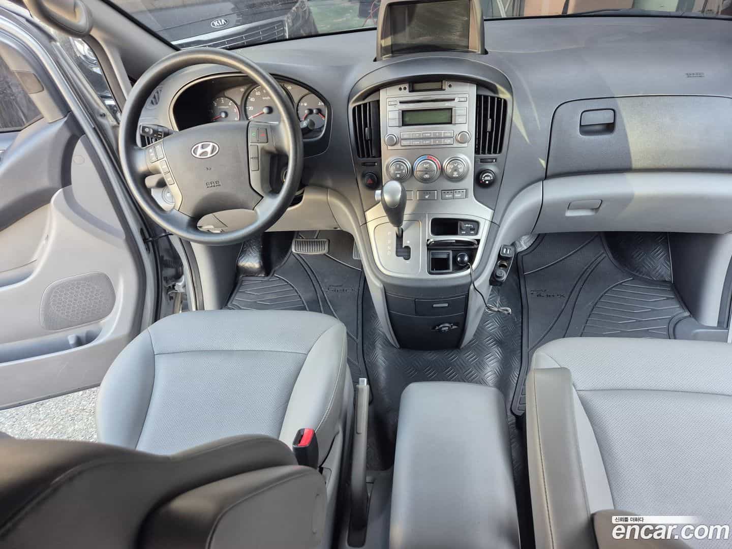 Starex Hyundai 2015.2-INNER-009