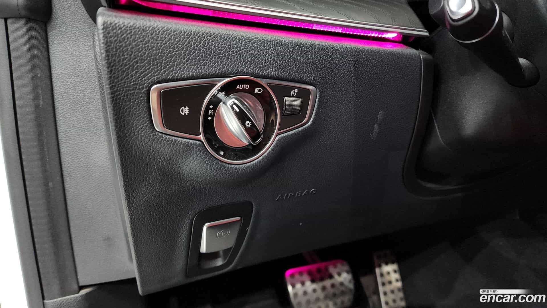 E-Class Mercedes-Benz 2018.9-OPTION-018