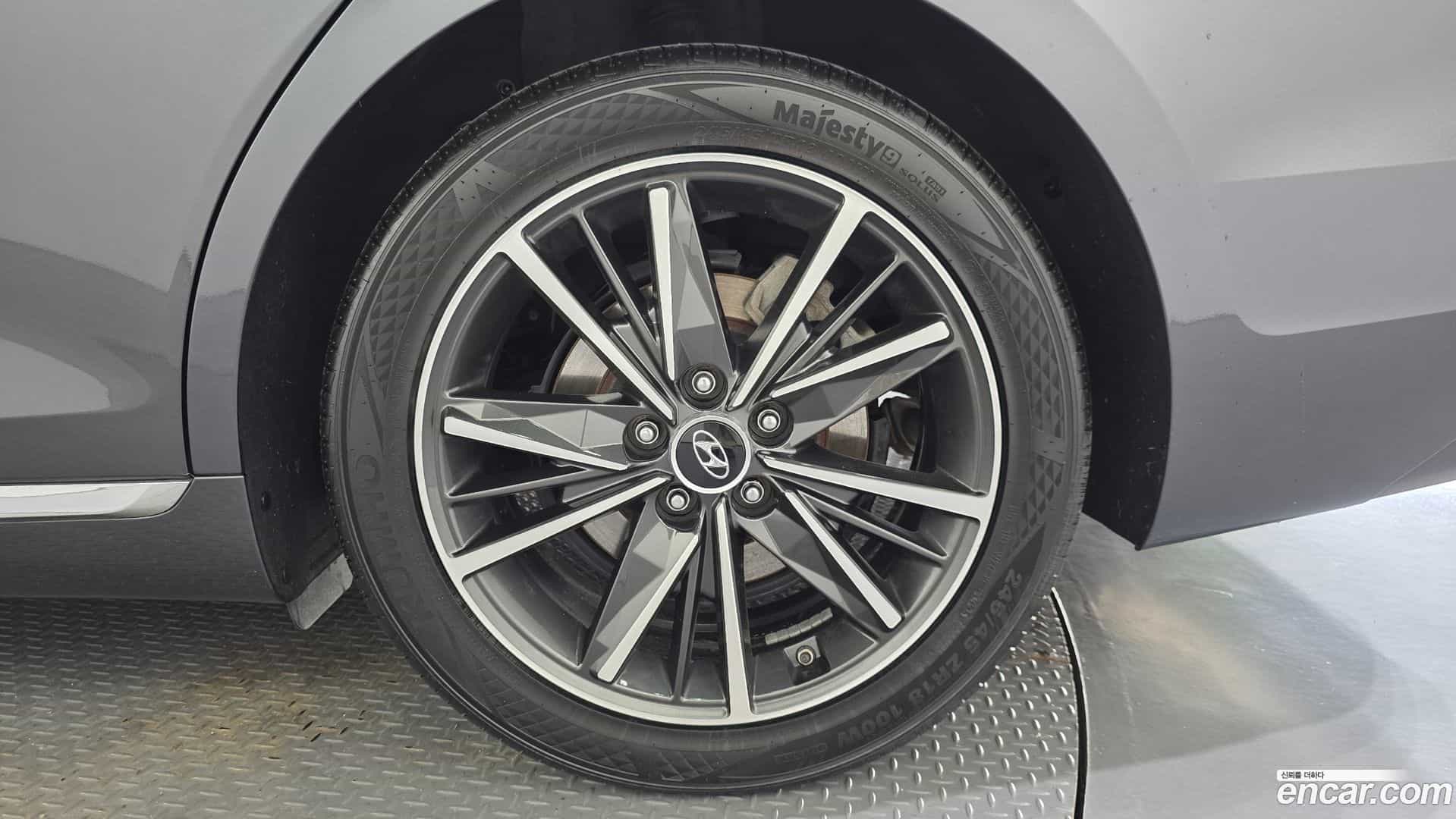 Grandeur Hyundai 2021.0-OUTER-031