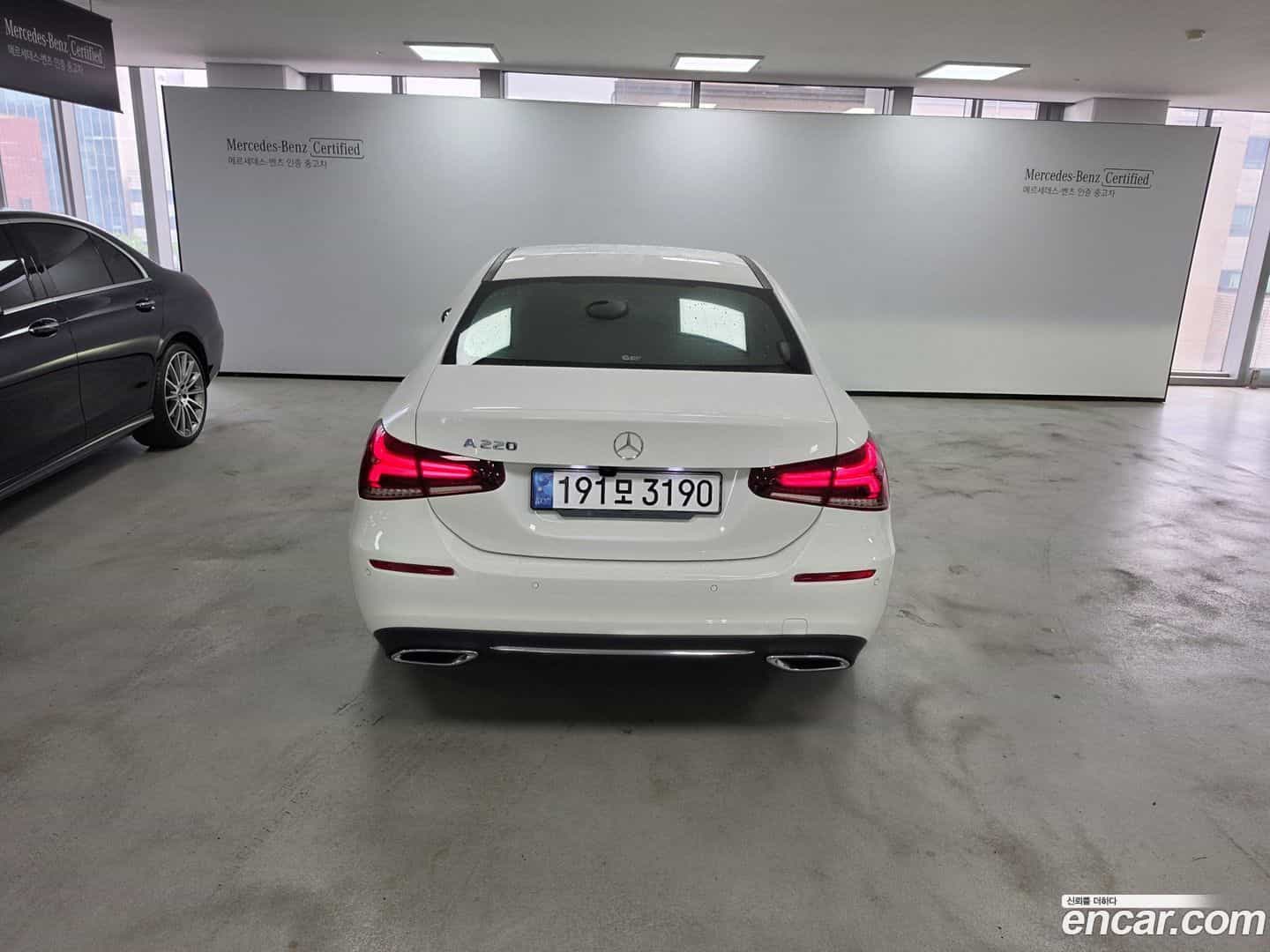 A-Class Mercedes-Benz 2022.8-OUTER-004