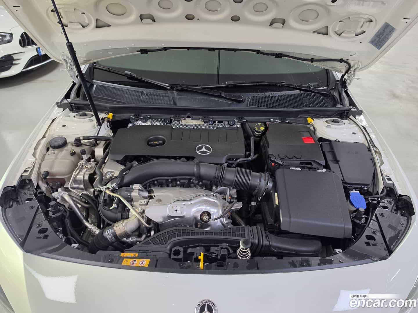 A-Class Mercedes-Benz 2022.8-OUTER-006