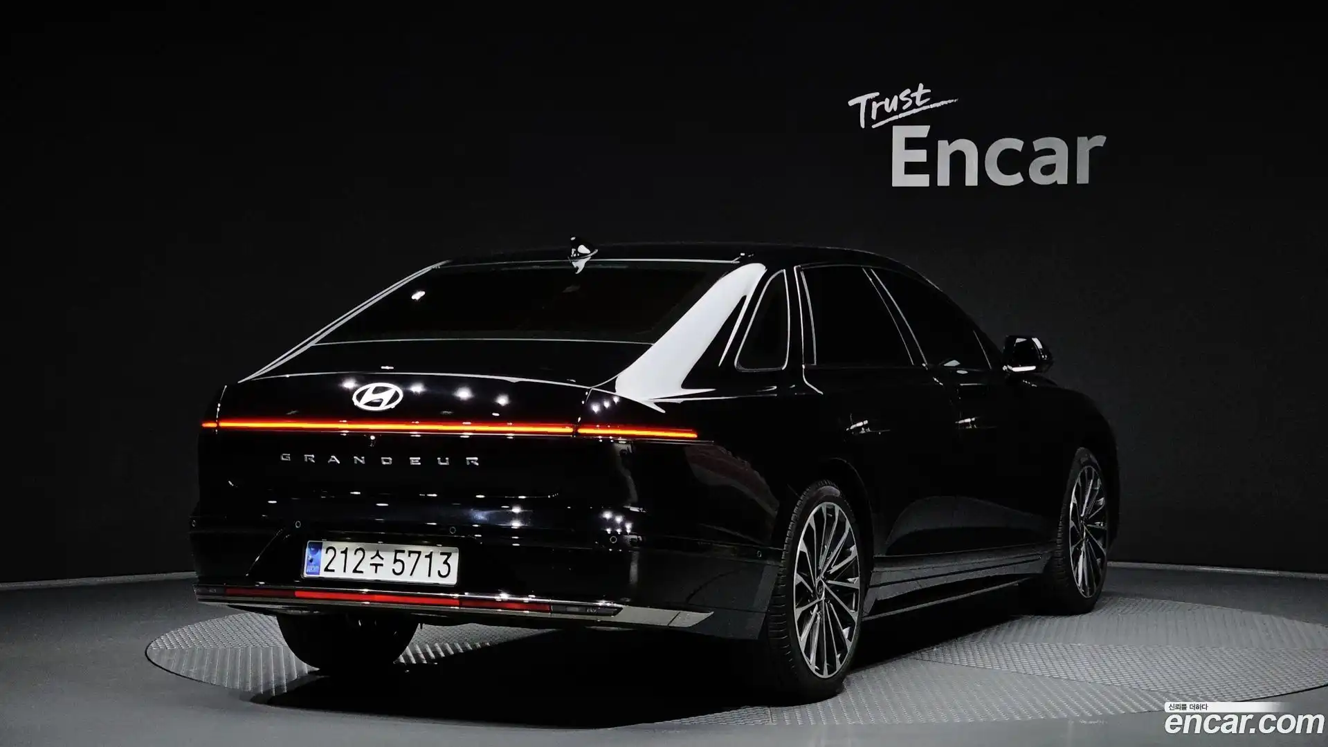 Grandeur Hyundai 2024.10-OUTER-002