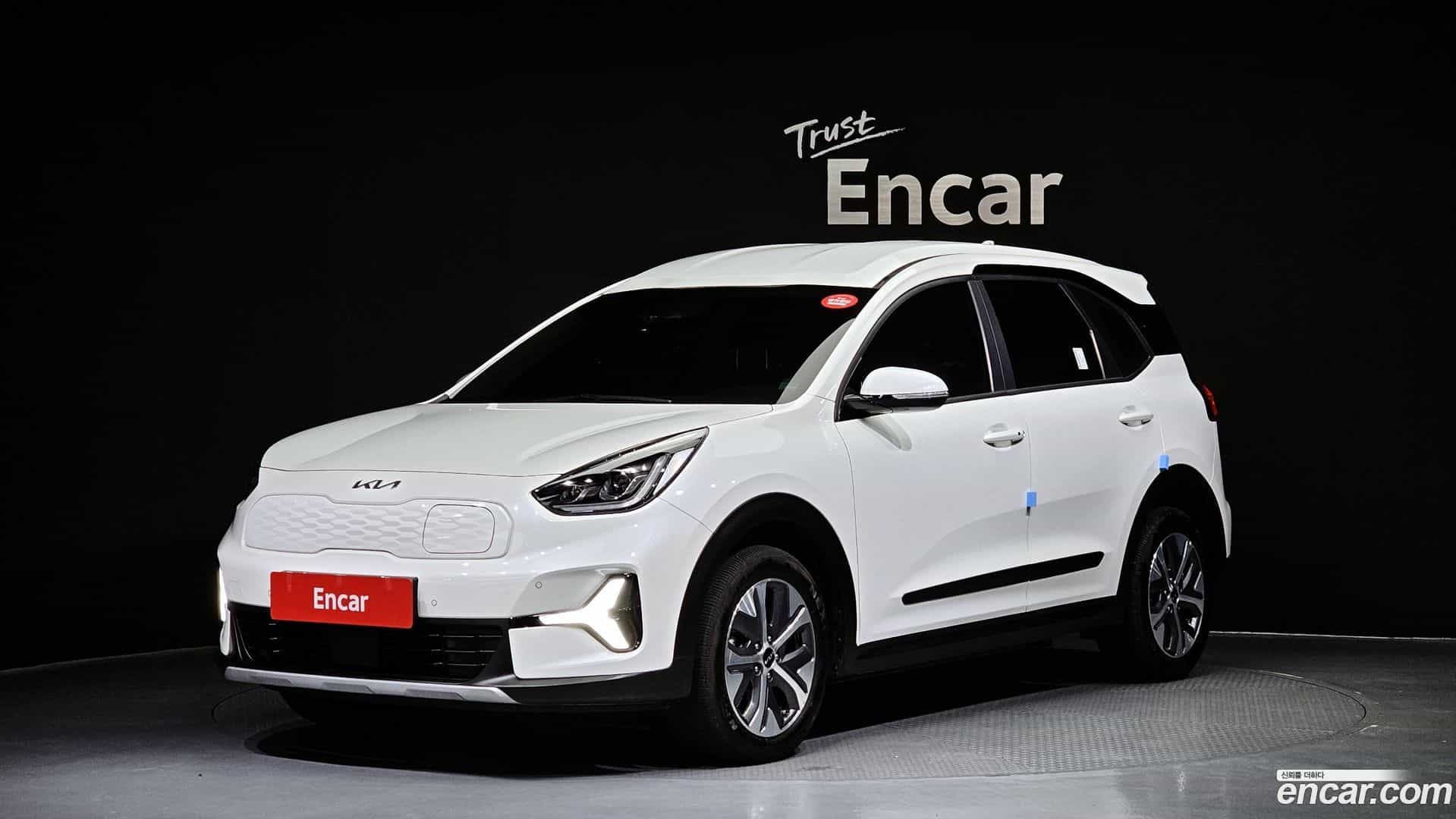Niro Kia 2023.2-OUTER-001