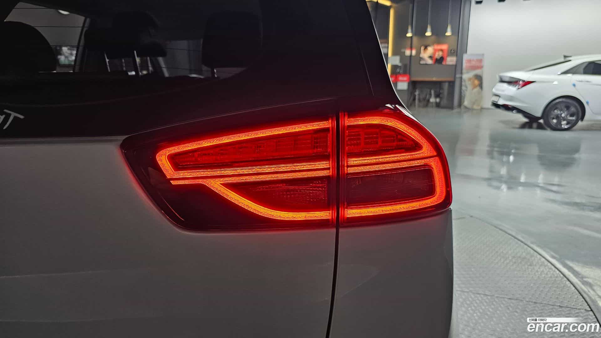 Niro Kia 2023.2-OUTER-033