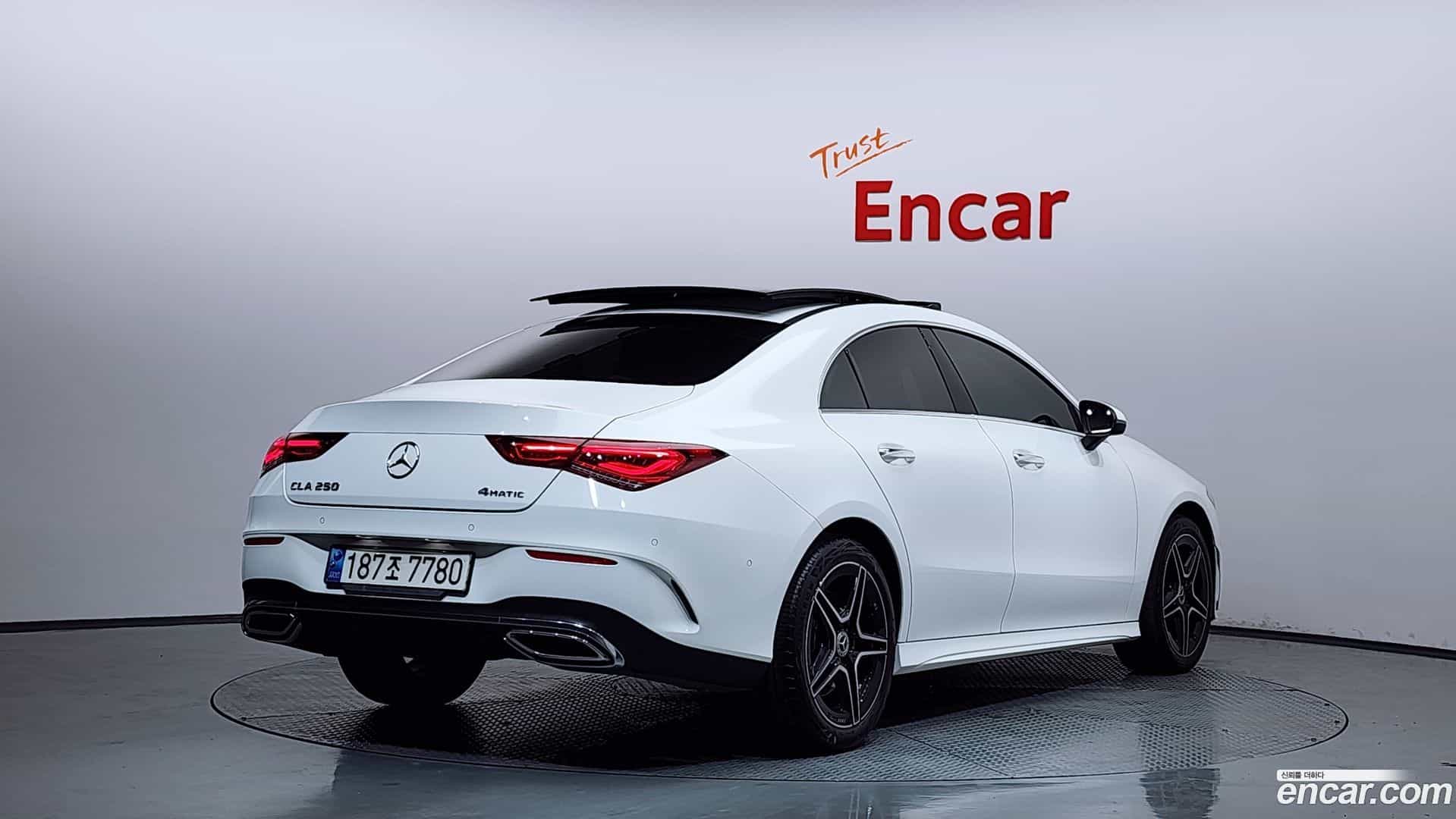 CLA-Class Mercedes-Benz 2023.4-OUTER-002