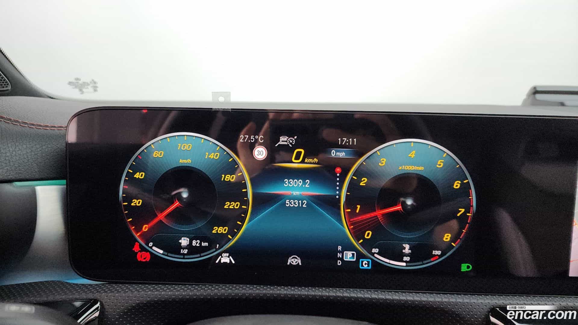 CLA-Class Mercedes-Benz 2023.4-INNER-008