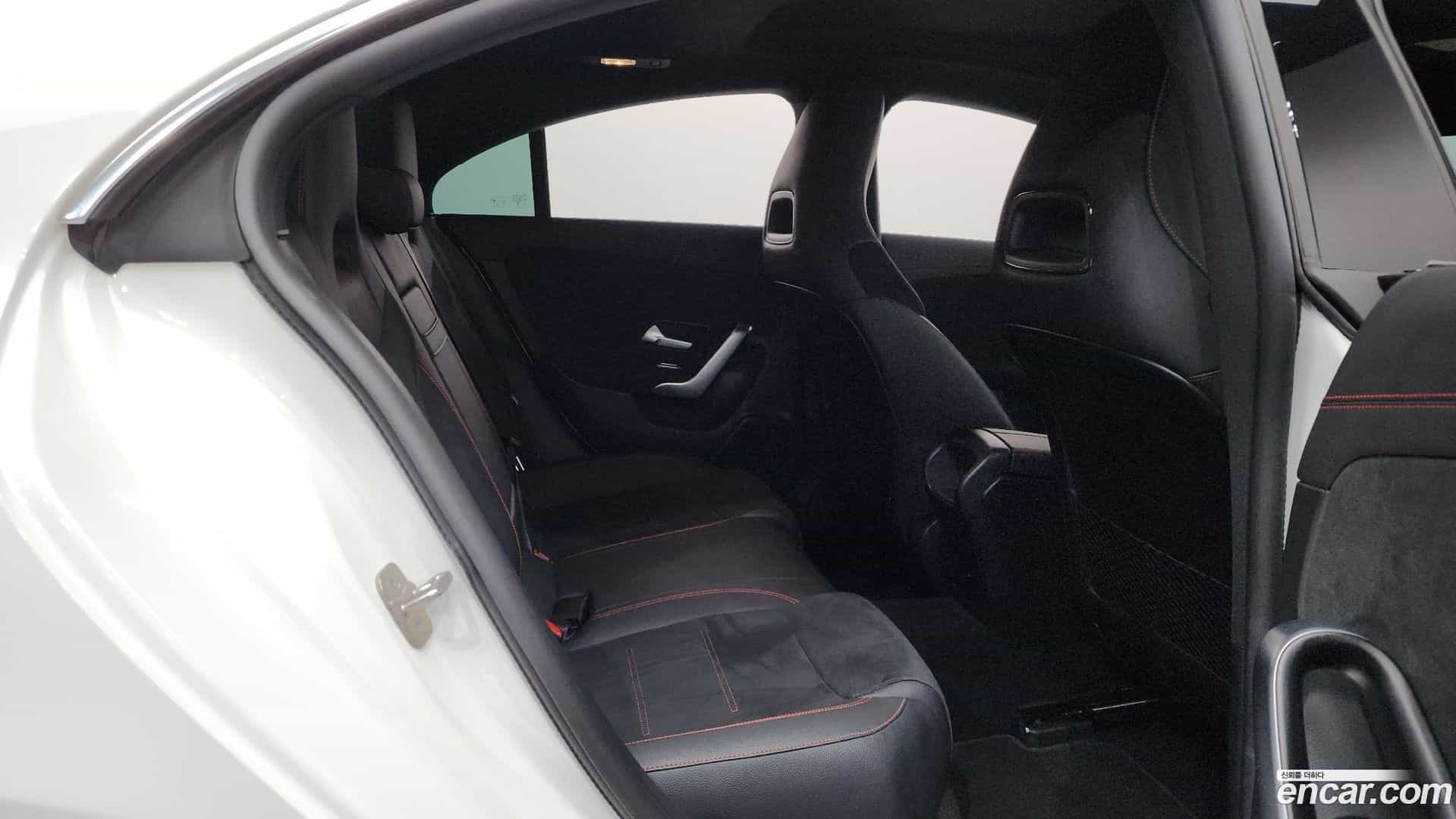 CLA-Class Mercedes-Benz 2023.4-OPTION-015
