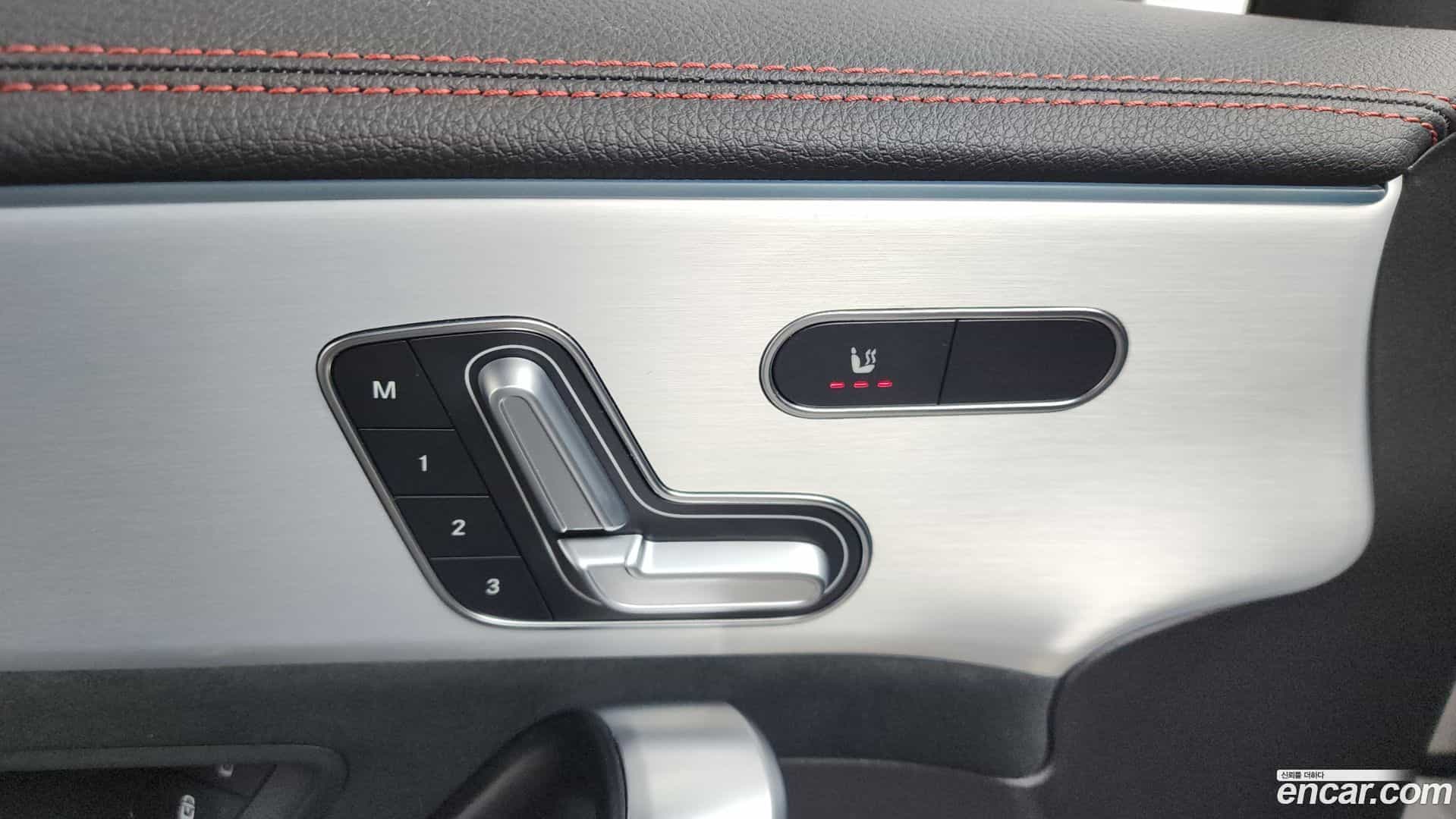 CLA-Class Mercedes-Benz 2023.4-OPTION-023