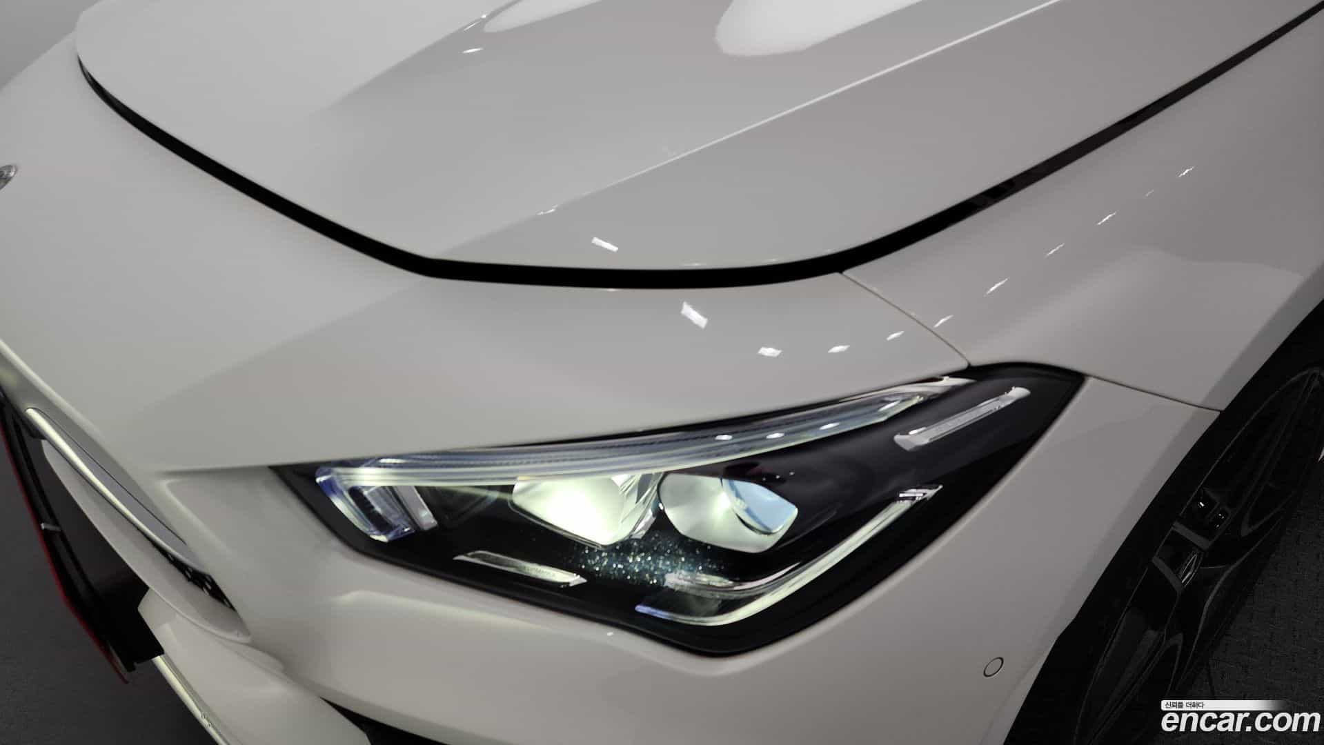 CLA-Class Mercedes-Benz 2023.4-OUTER-032