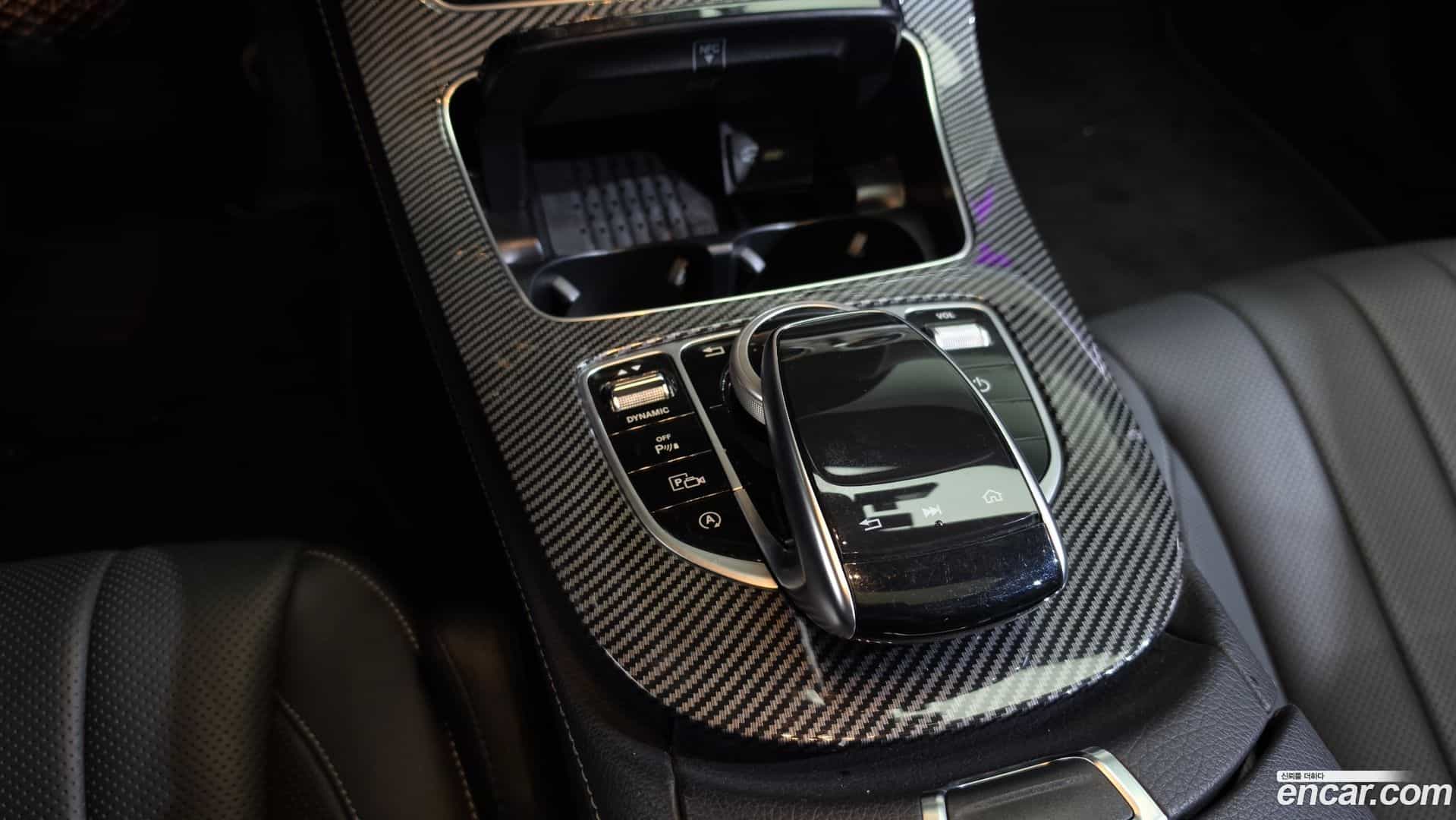 E-Class Mercedes-Benz 2019.5-INNER-009