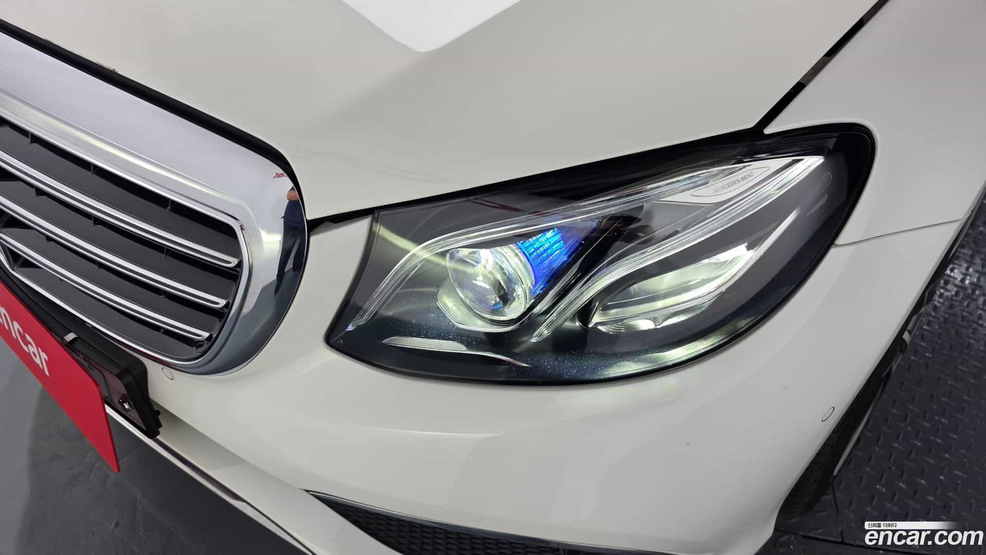 E-Class Mercedes-Benz 2019.5-OUTER-032