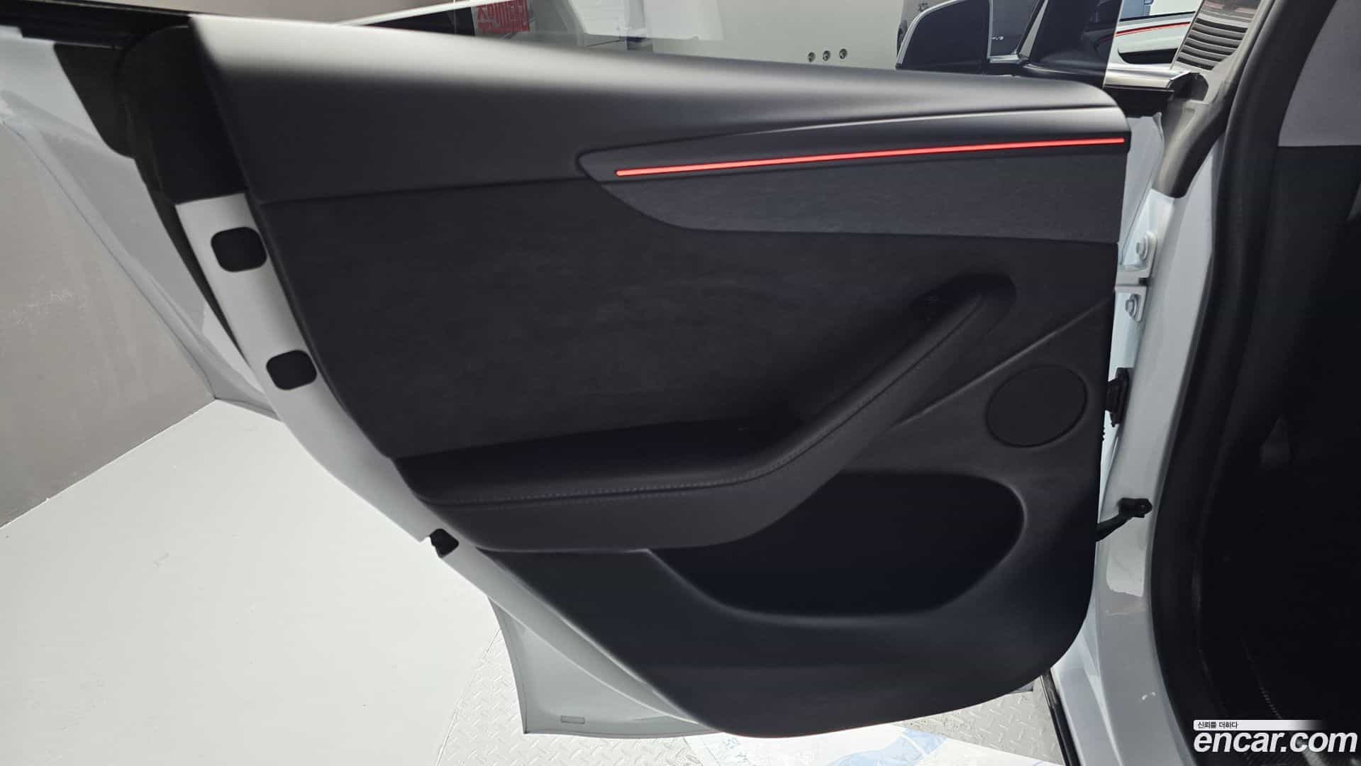 Model Y Tesla 2025.7-OPTION-043