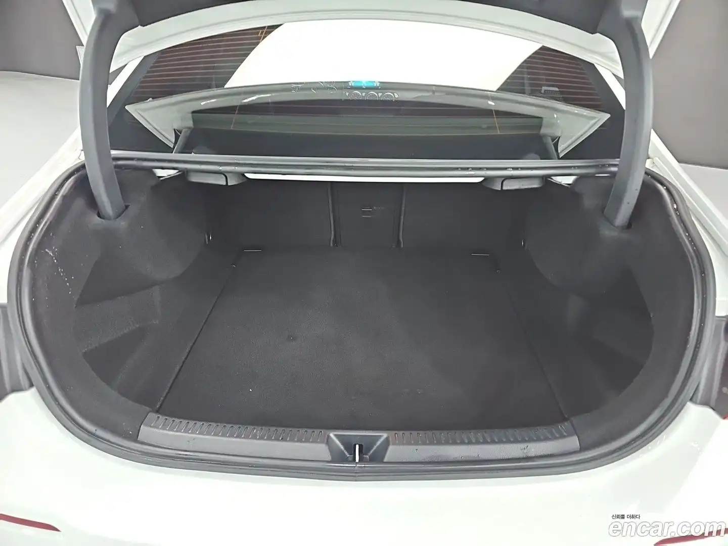 A-Class Mercedes-Benz 2021.4-OPTION-023