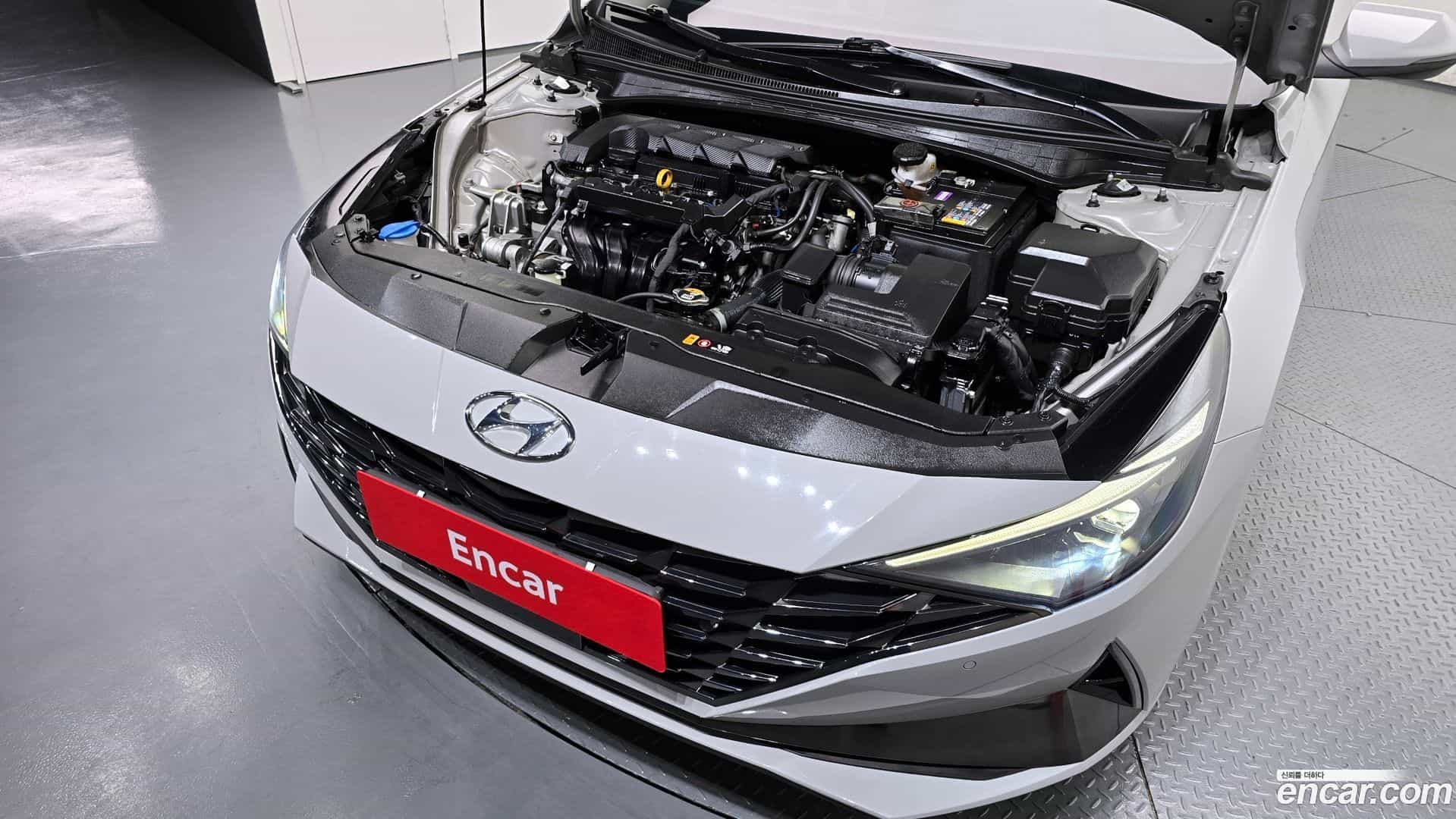 AVANTE Hyundai 2021.0-OUTER-006