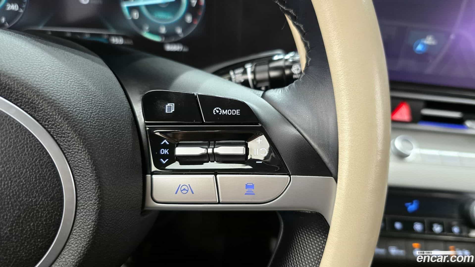 AVANTE Hyundai 2021.0-OPTION-022