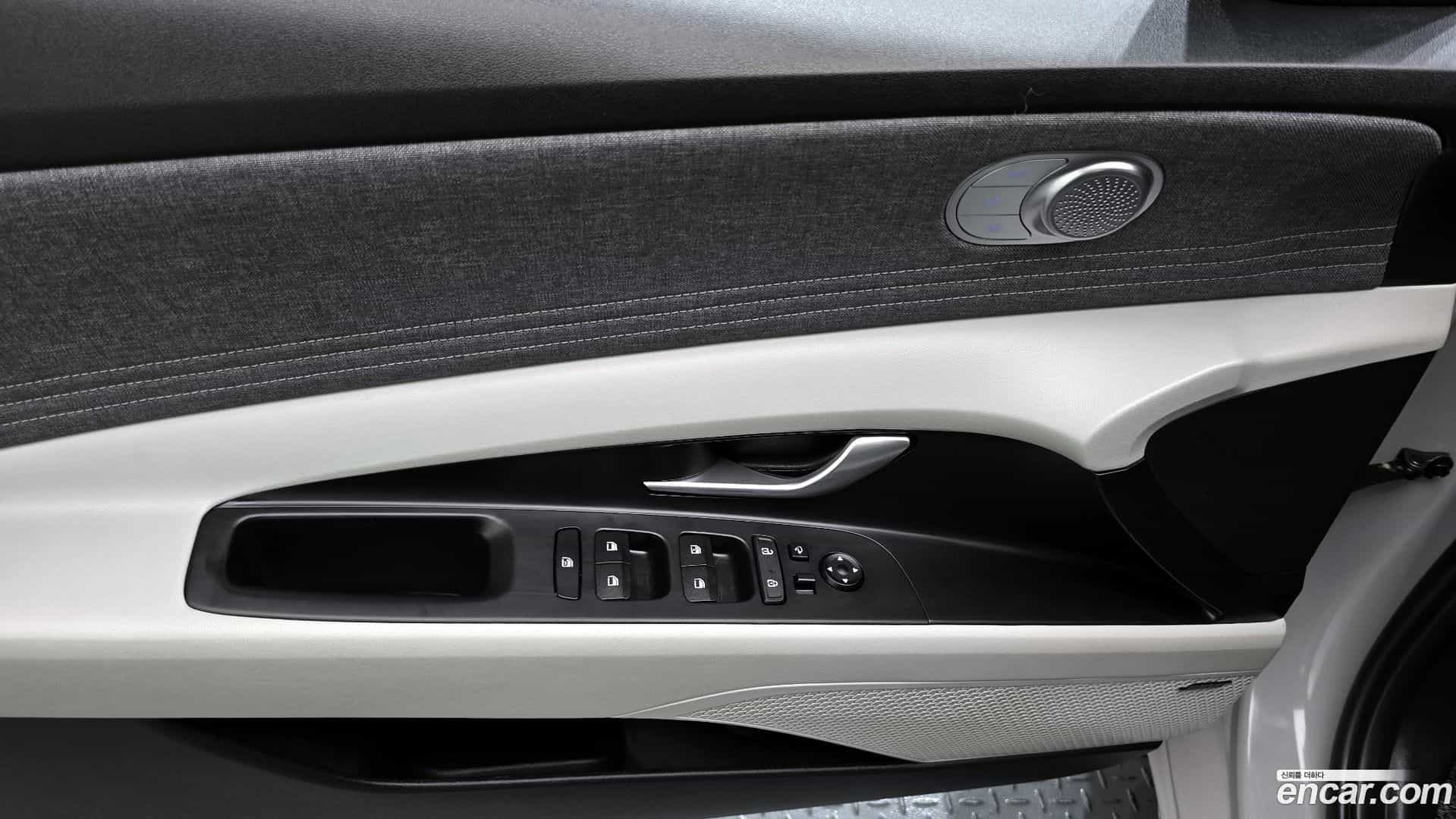 AVANTE Hyundai 2021.0-OPTION-023