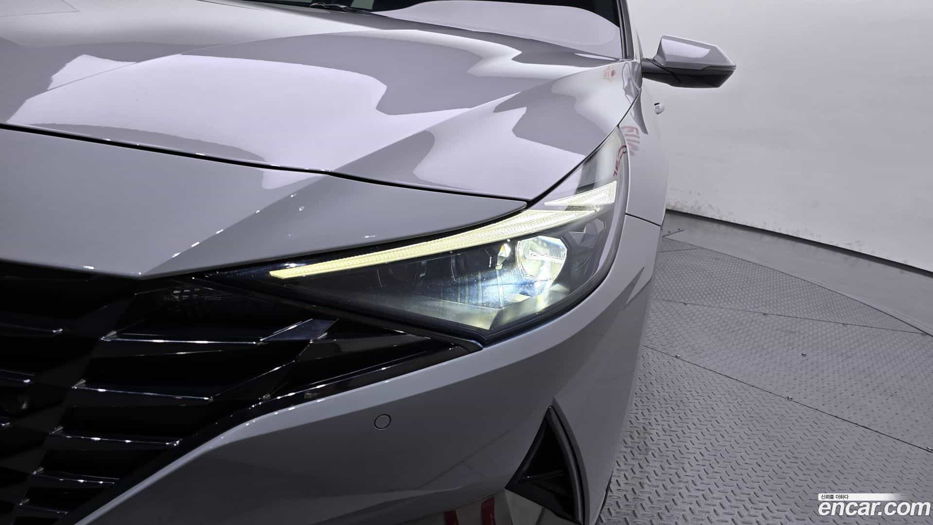 AVANTE Hyundai 2021.0-OUTER-032