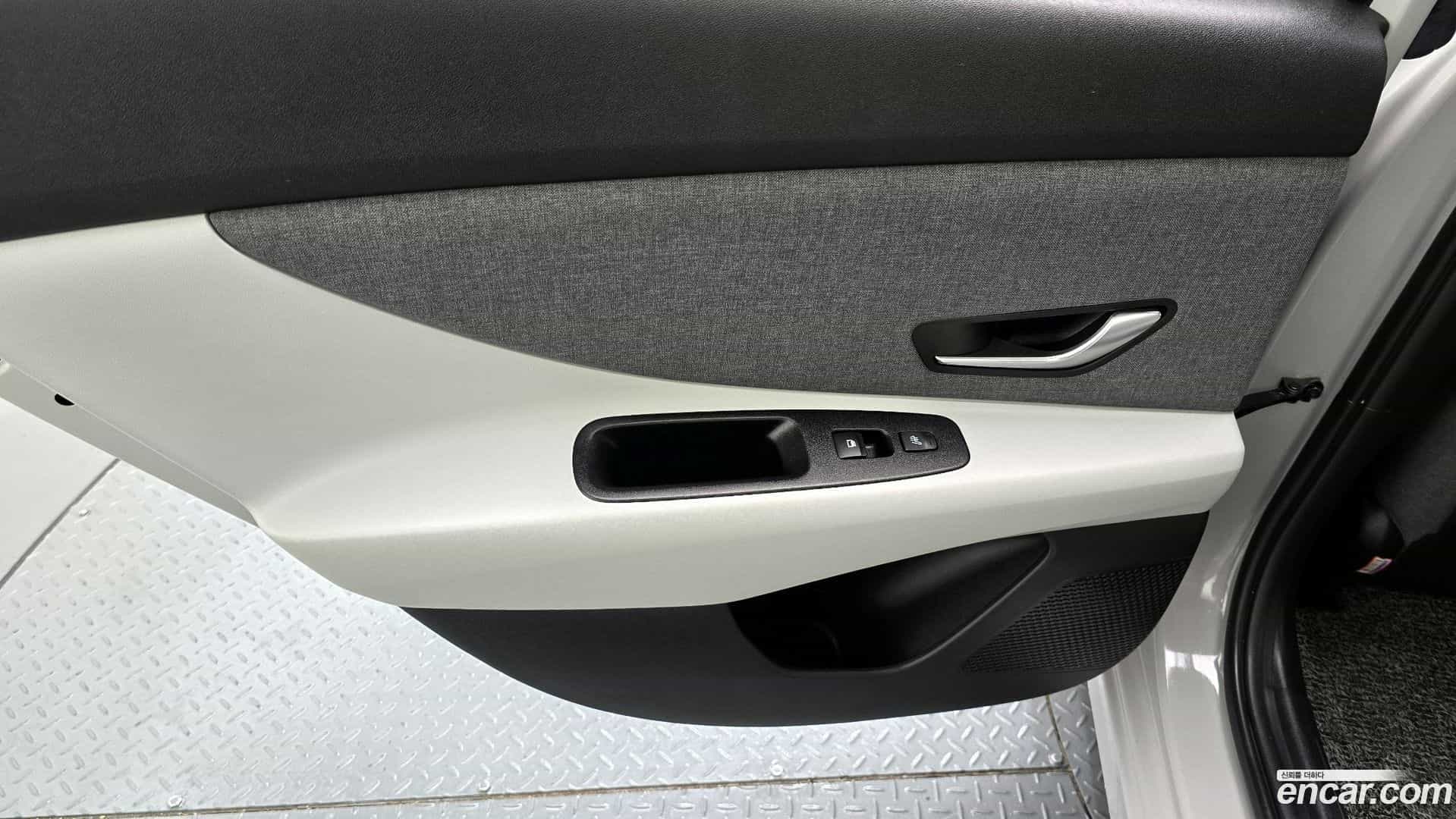 AVANTE Hyundai 2021.0-INNER-035
