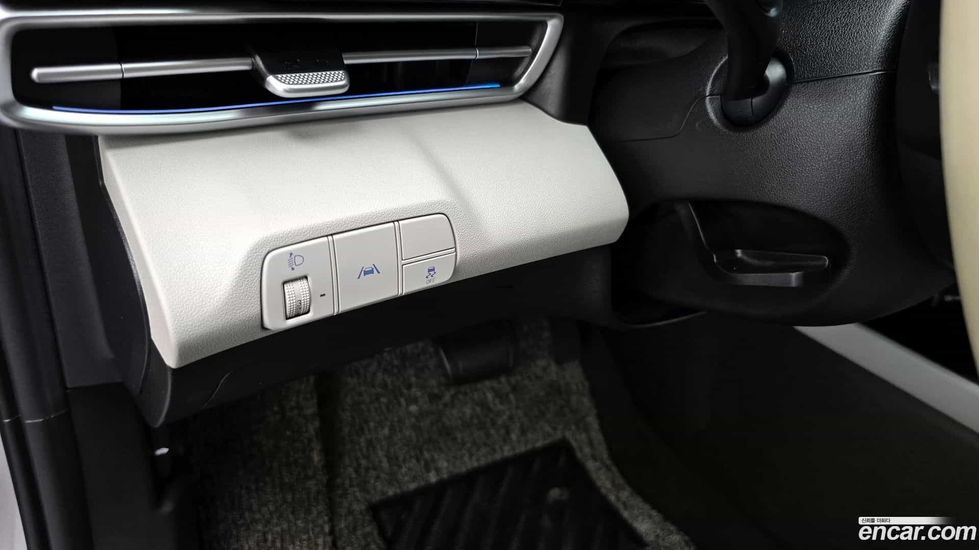 AVANTE Hyundai 2021.0-OPTION-040