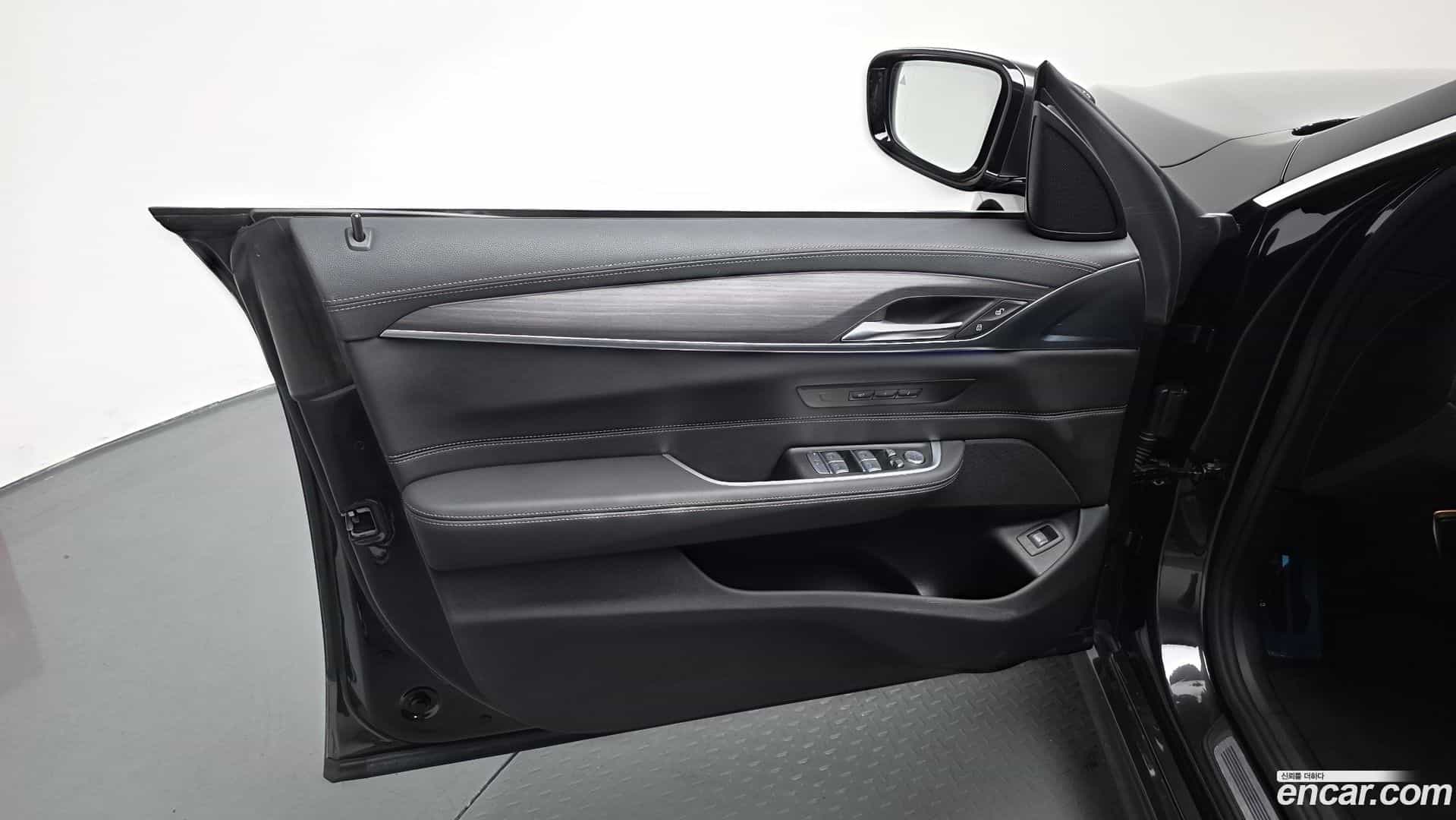Gran Turismo BMW 2021.11-INNER-034