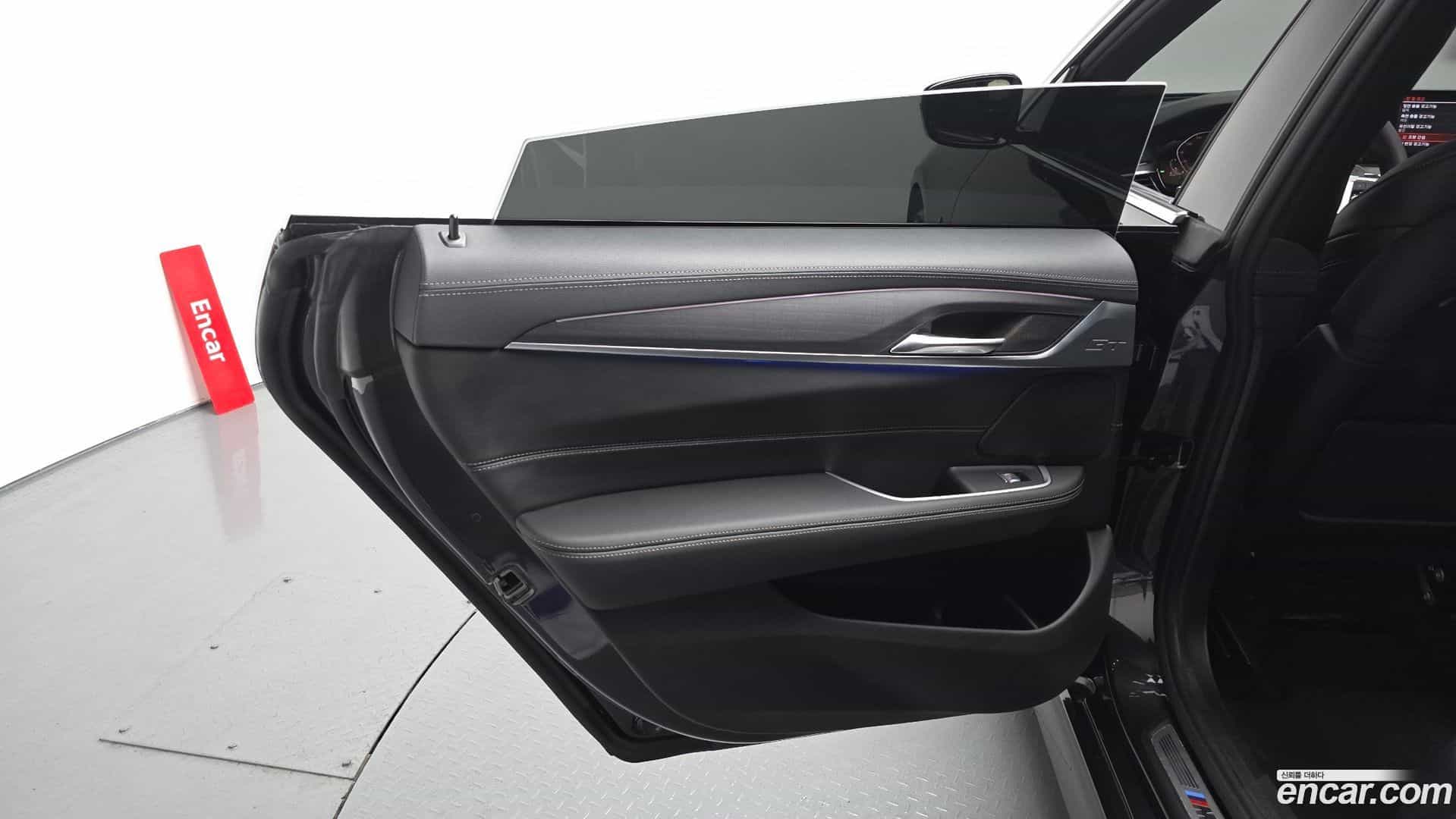 Gran Turismo BMW 2021.11-INNER-035