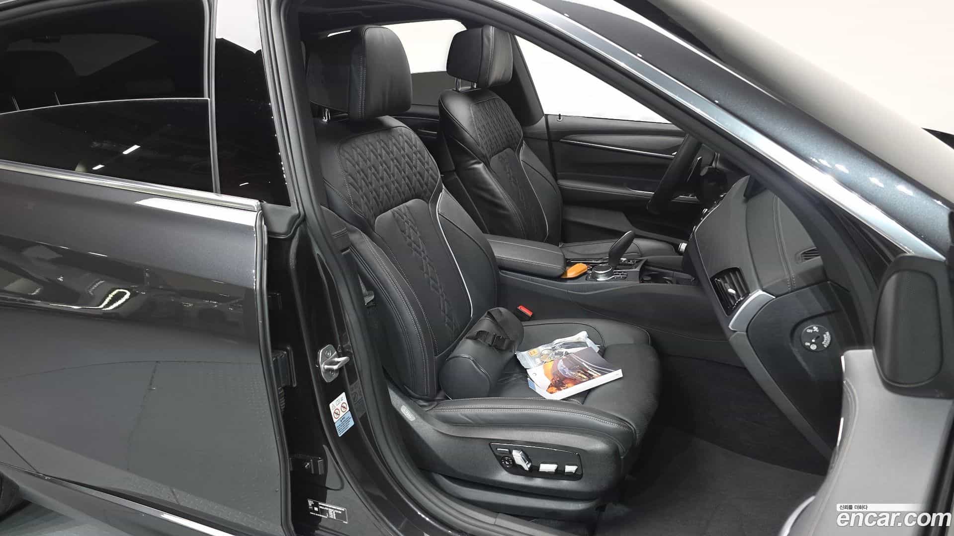 Gran Turismo BMW 2021.11-INNER-036